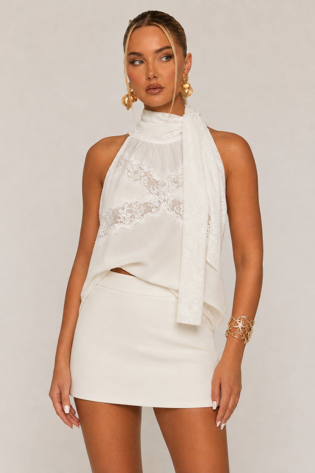 Mayorista Frime Paris - Top fluido de encaje con cuello alto