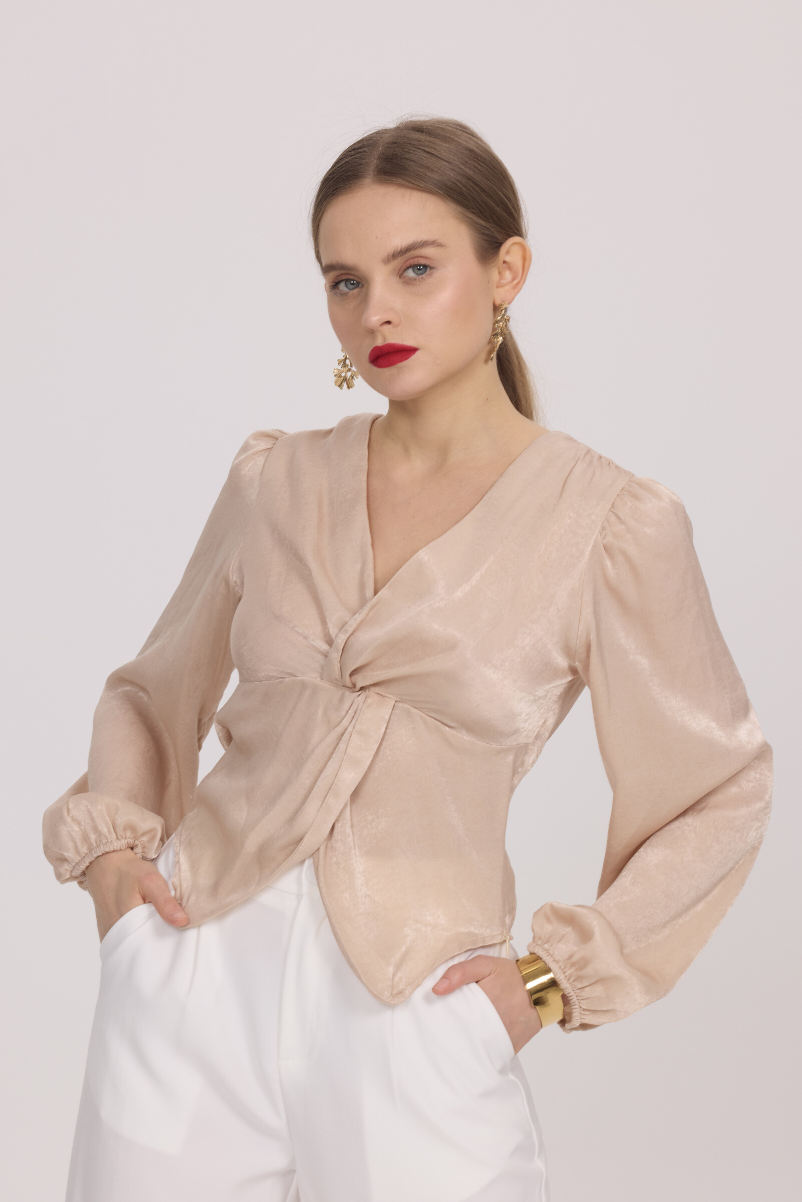 Grossista Frime Paris - Blusa in raso con fiocco
