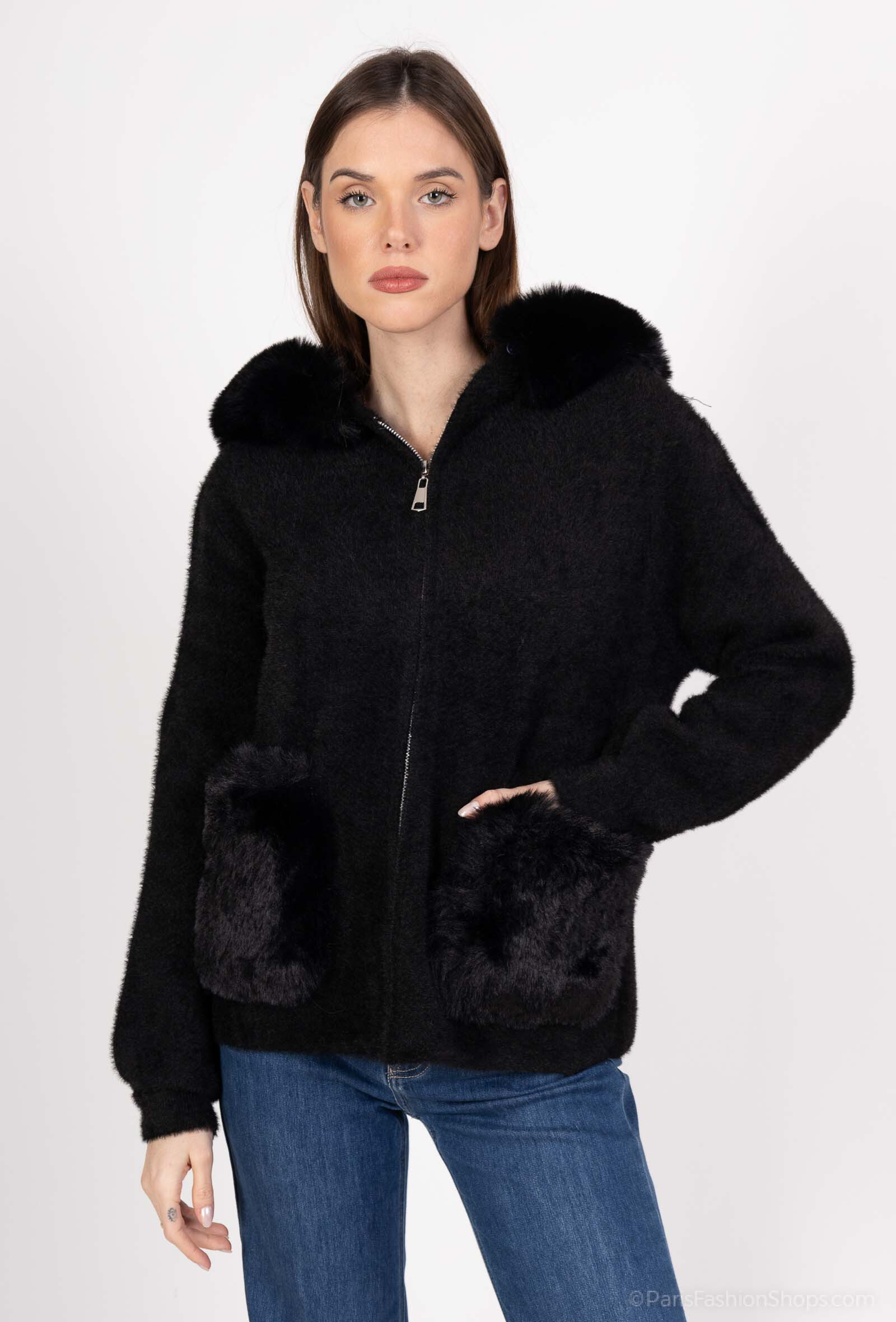 Grossiste Frime Paris - Cardigan doux au toucher avec col en fourrure amovible et poches décorées