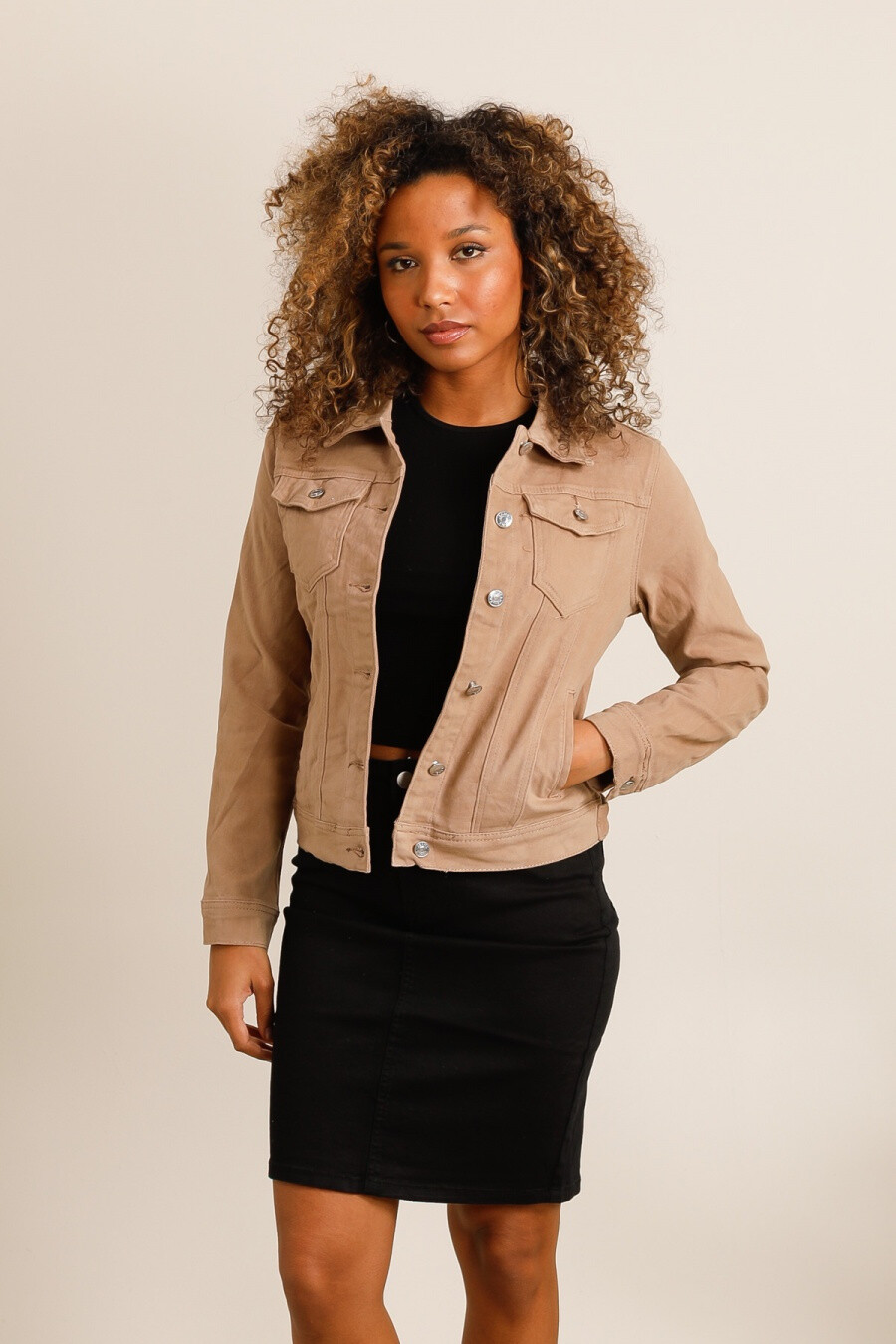 Großhändler G-Smack - Große Taupejacke