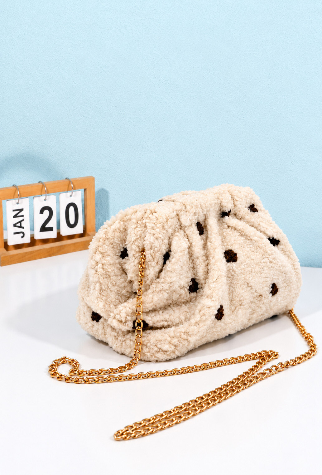 Wholesaler Gallantry Paris - Gallantry polka dot faux fur clutch