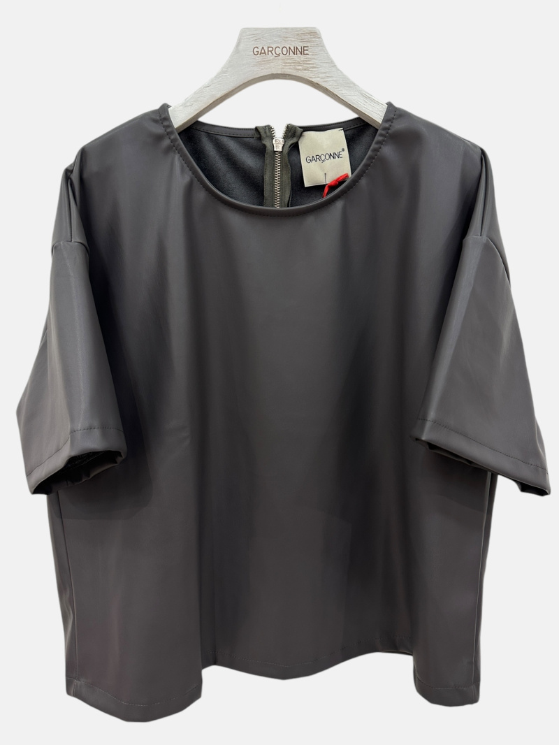 Wholesaler Garçonne - PU blouse