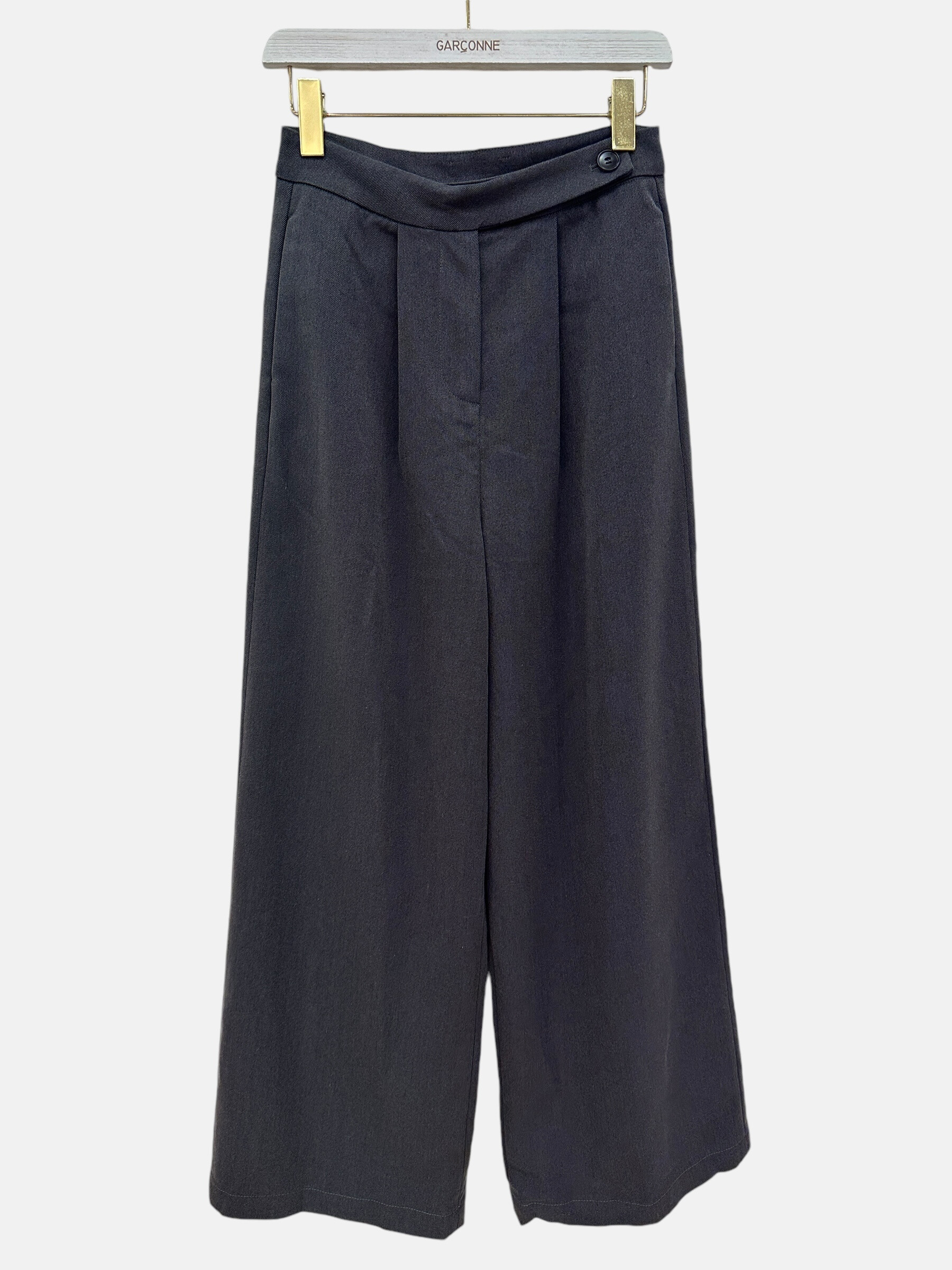 Wholesaler Garçonne - Pleated pants