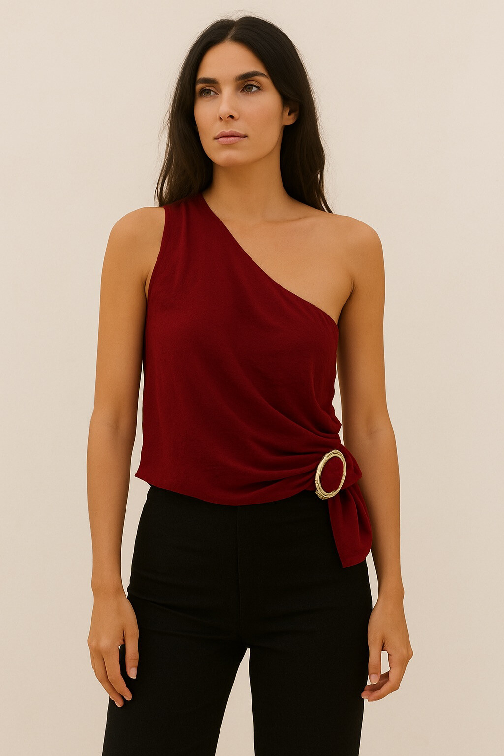 Grossiste Garçonne - Top asymétrique boucle dorée