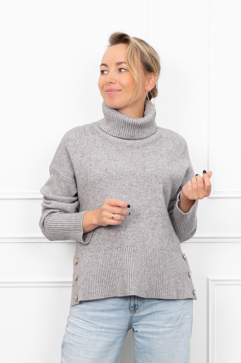 Wholesaler GARDEN - Dry knit sweater with turtleneck and buttons