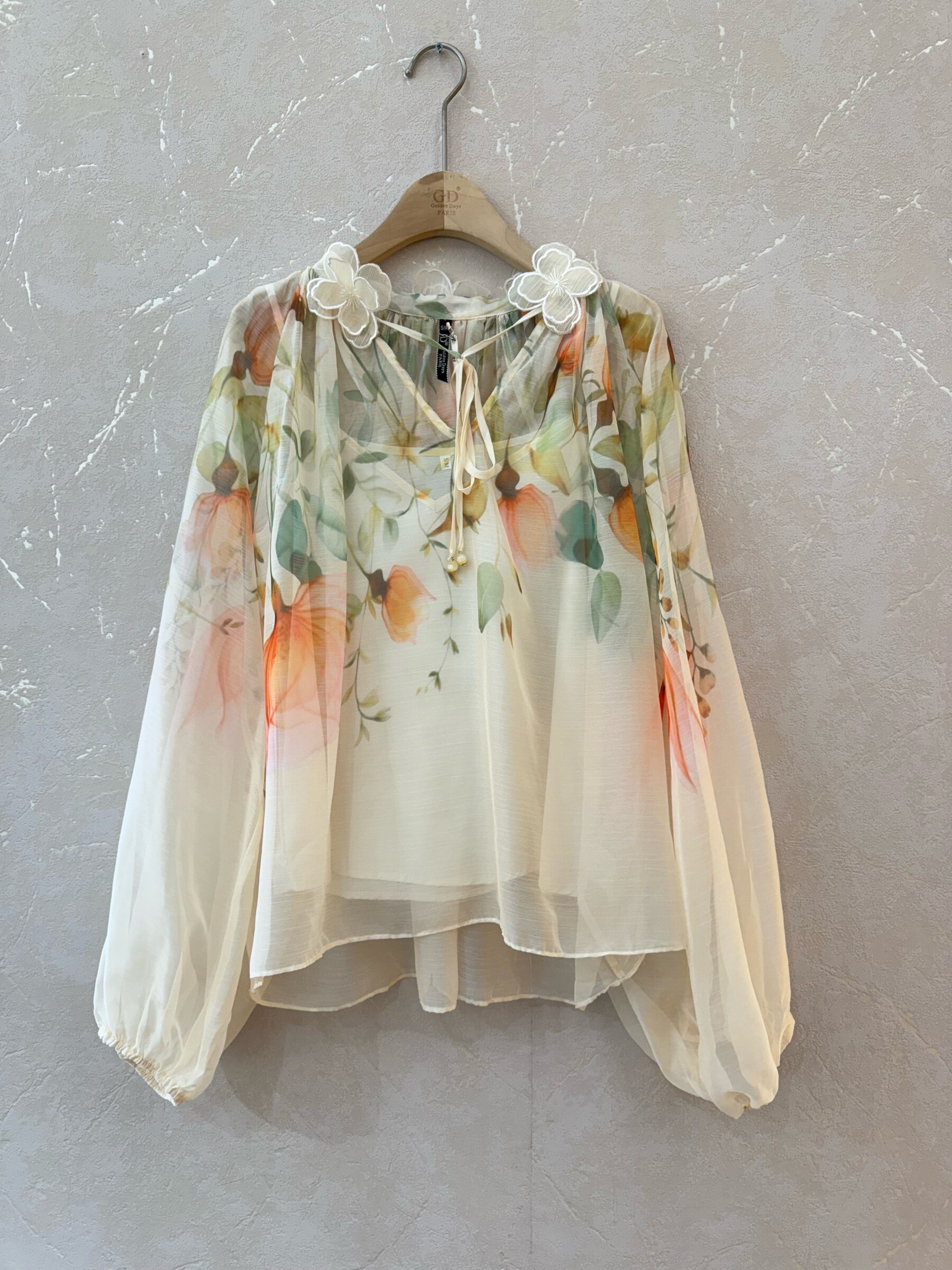 Wholesaler GD Golden Days - Flower flower blouse with embroidered collar
