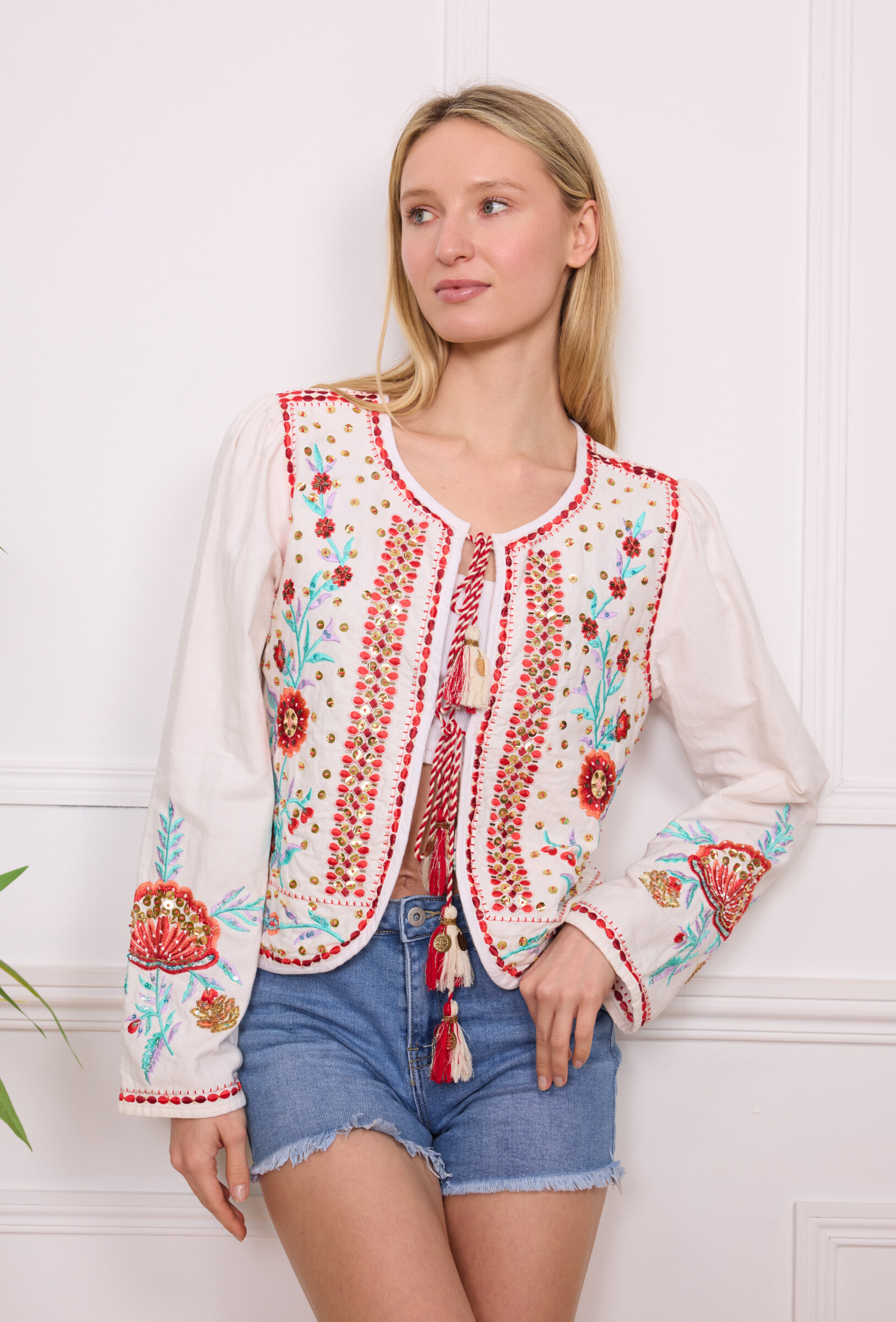 Großhändler GD Golden Days - Bohemische Jacke mit Pompoms bestickt