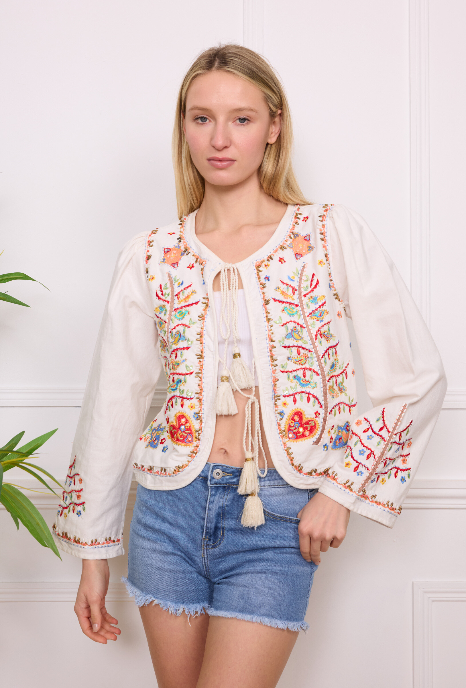 Wholesaler GD Golden Days - Bohemian embroidered jacket with links and pompoms