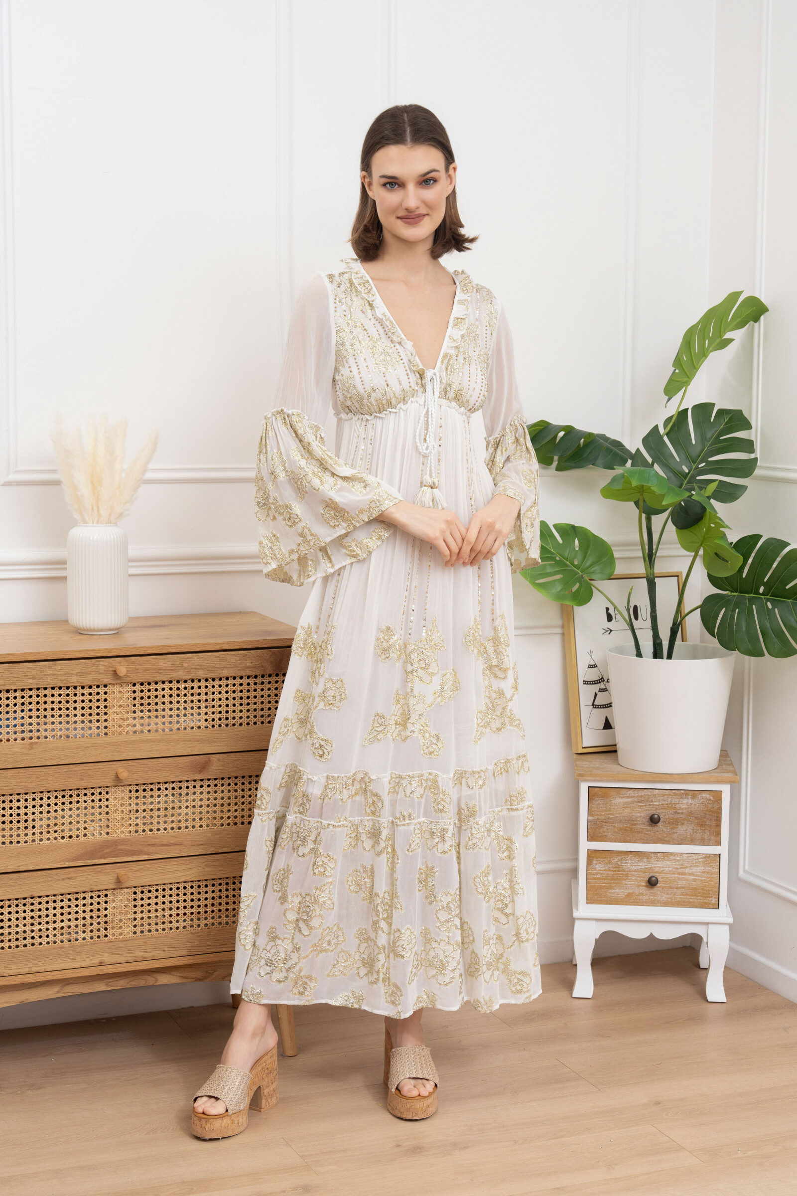 Wholesaler GD Golden Days - Fluid embroidered dress with flared sleeves
