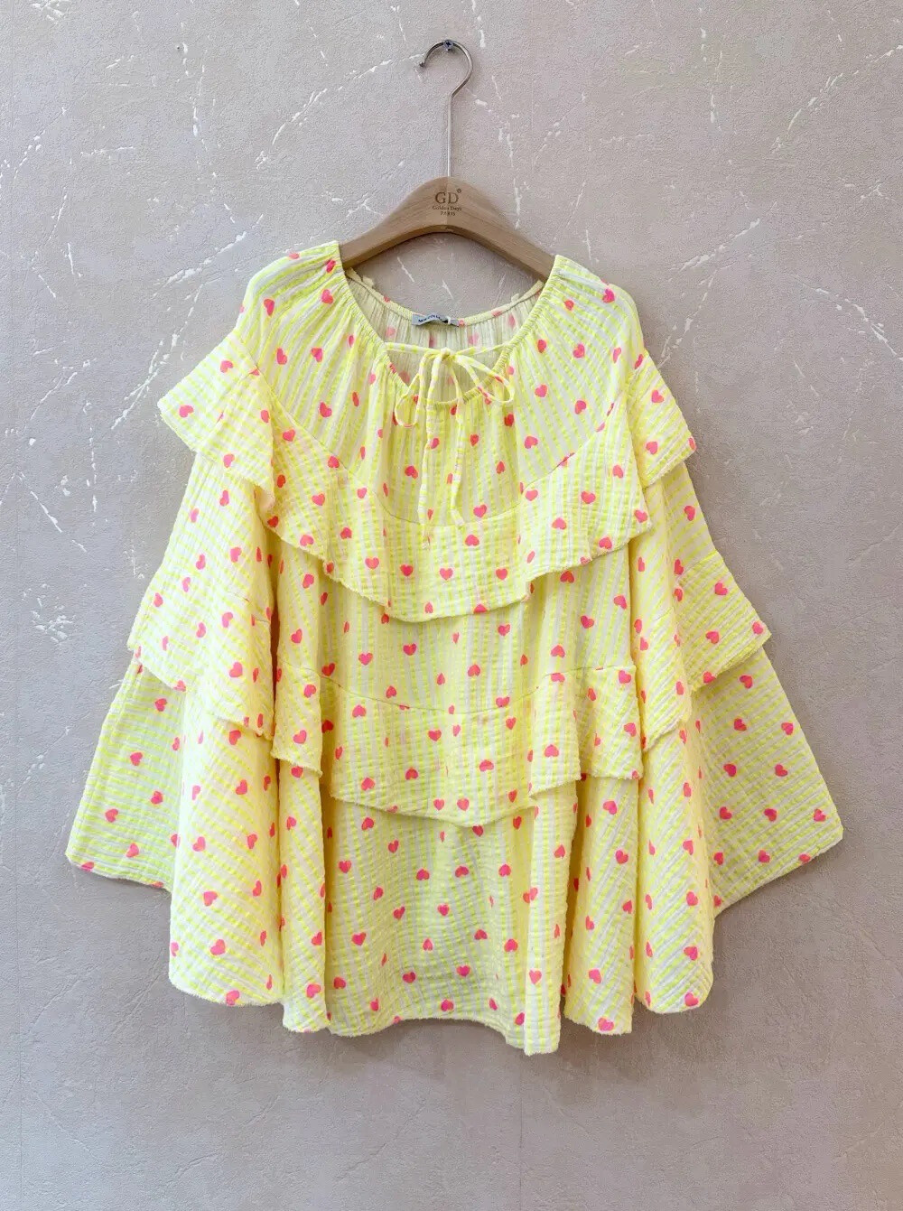 Großhändler GD Golden Days - Große Bluse mit leichten Rüschen