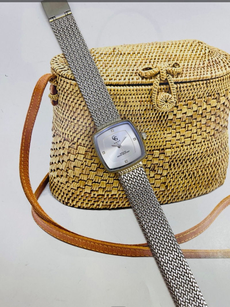 Wholesaler GG Luxe Watches - Women's Milanese Bracelet Watch 2416 A