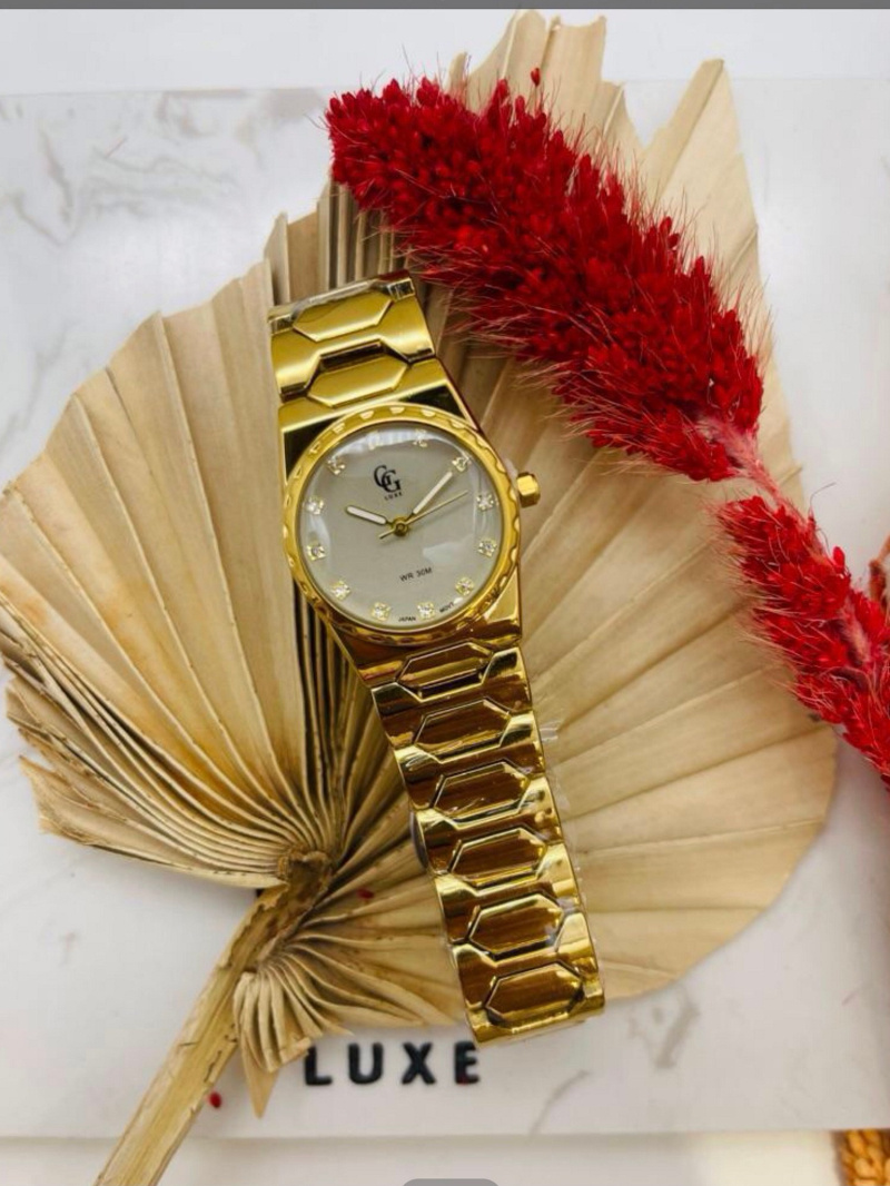 Wholesaler GG Luxe Watches - GGluxe Women's Watch Gold color 1078