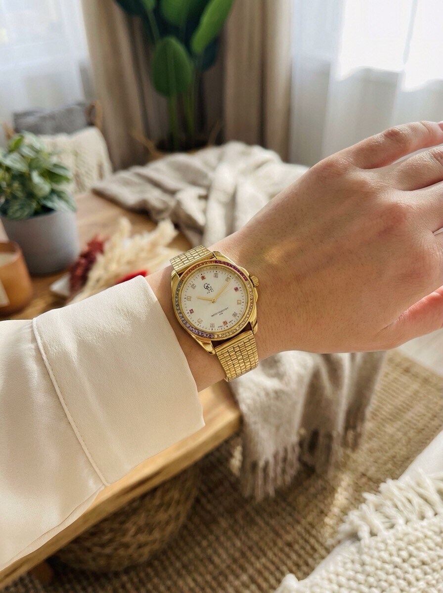 Grossiste GG Luxe Watches - Montre Femme GG Luxe avec bracelet milanaise 1848