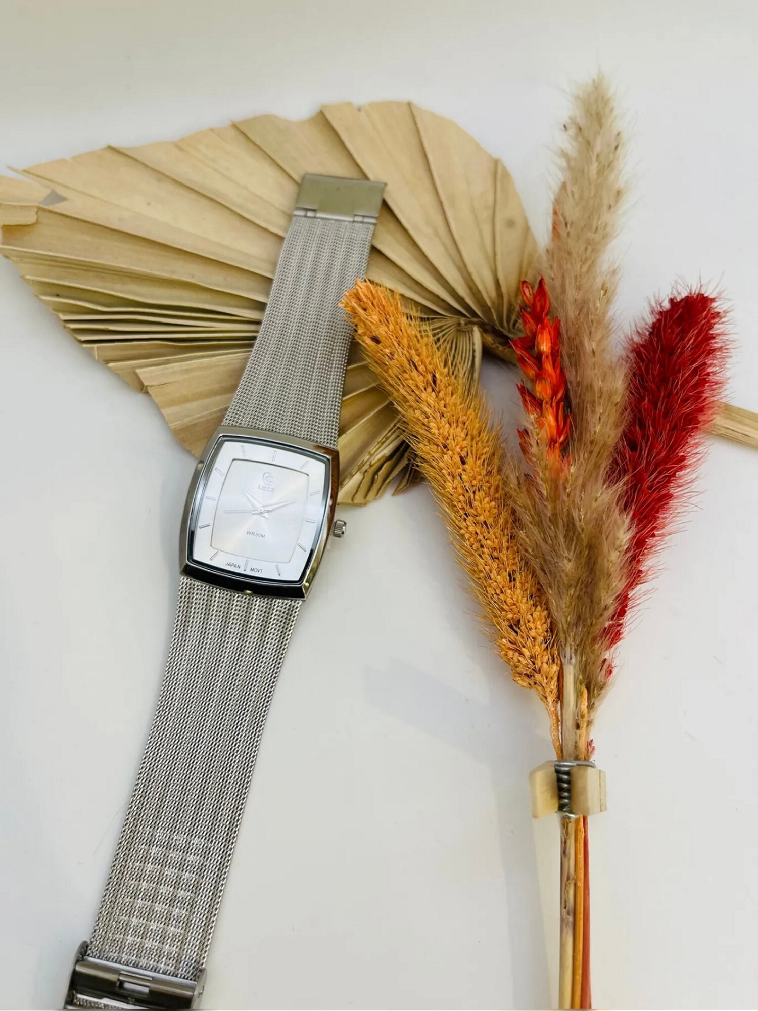 Grossista GG Luxe Watches - Luxe GG Women's Watch con braccialetto milanese 2434