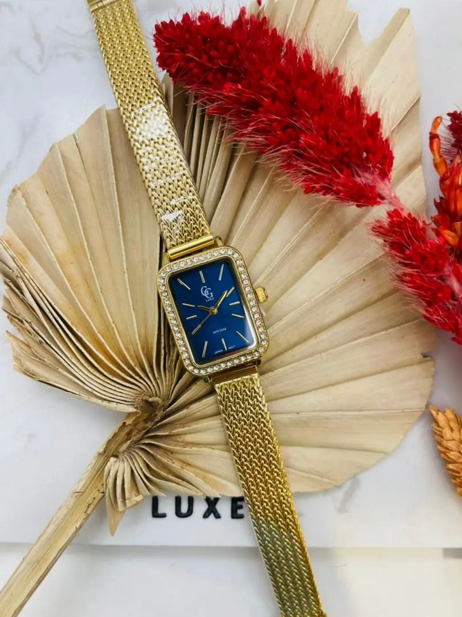 Grossiste GG Luxe Watches - Montre Femme GG Luxe avec bracelet milanaise 1820