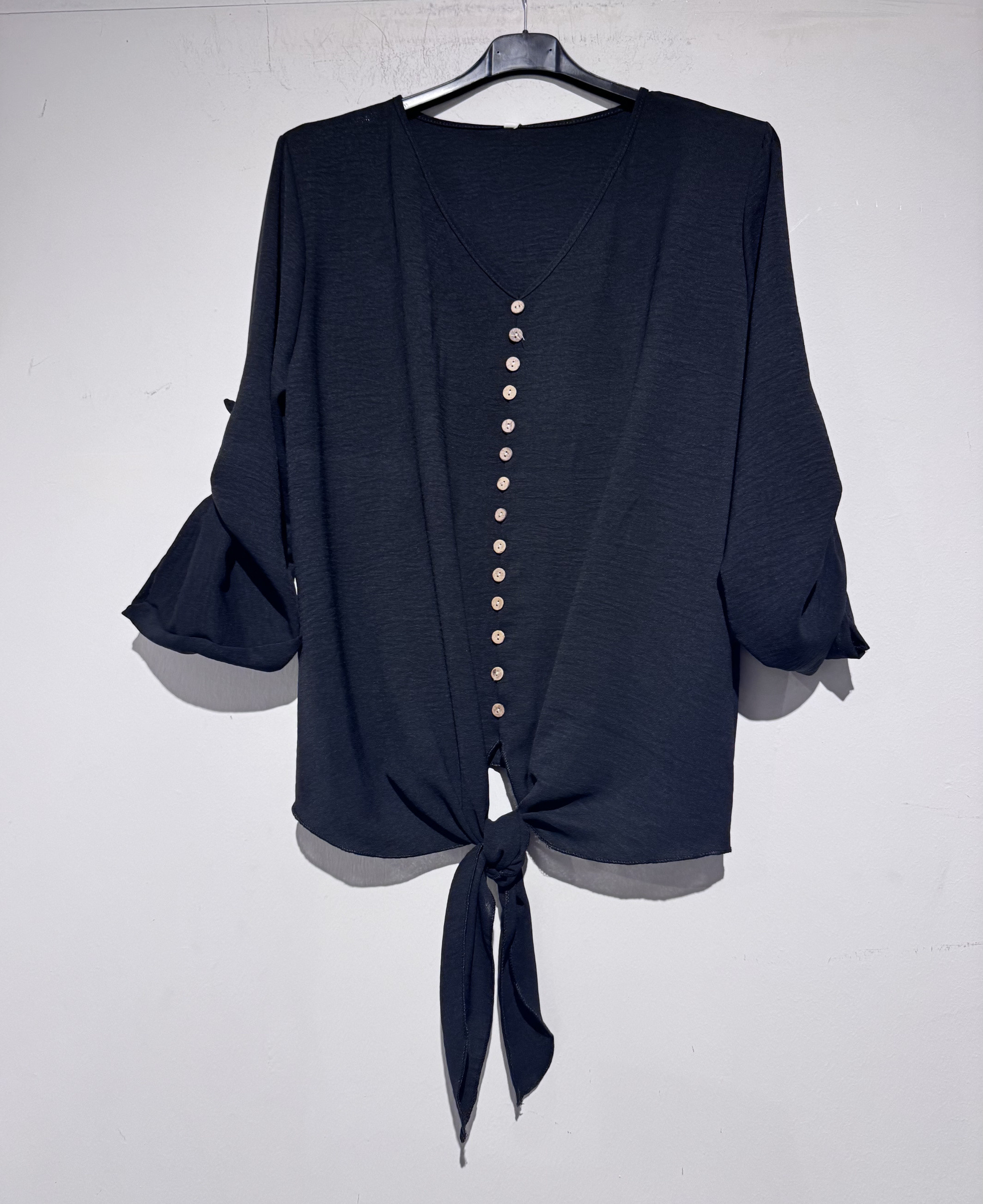Grossista Giada - Blusa con decorazione bottoni