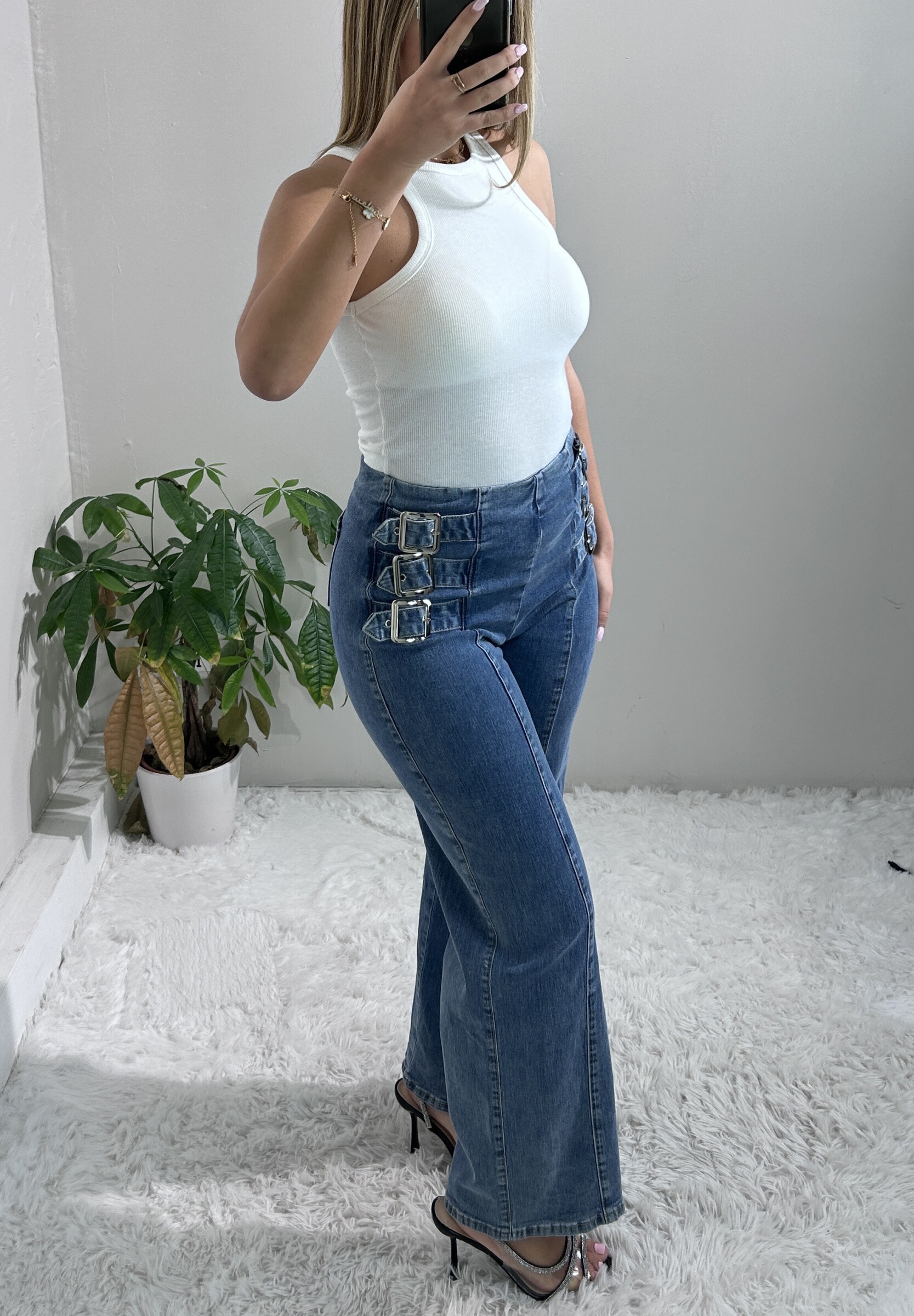 Grossiste Soy & Co - jean avec boucles sur le côté