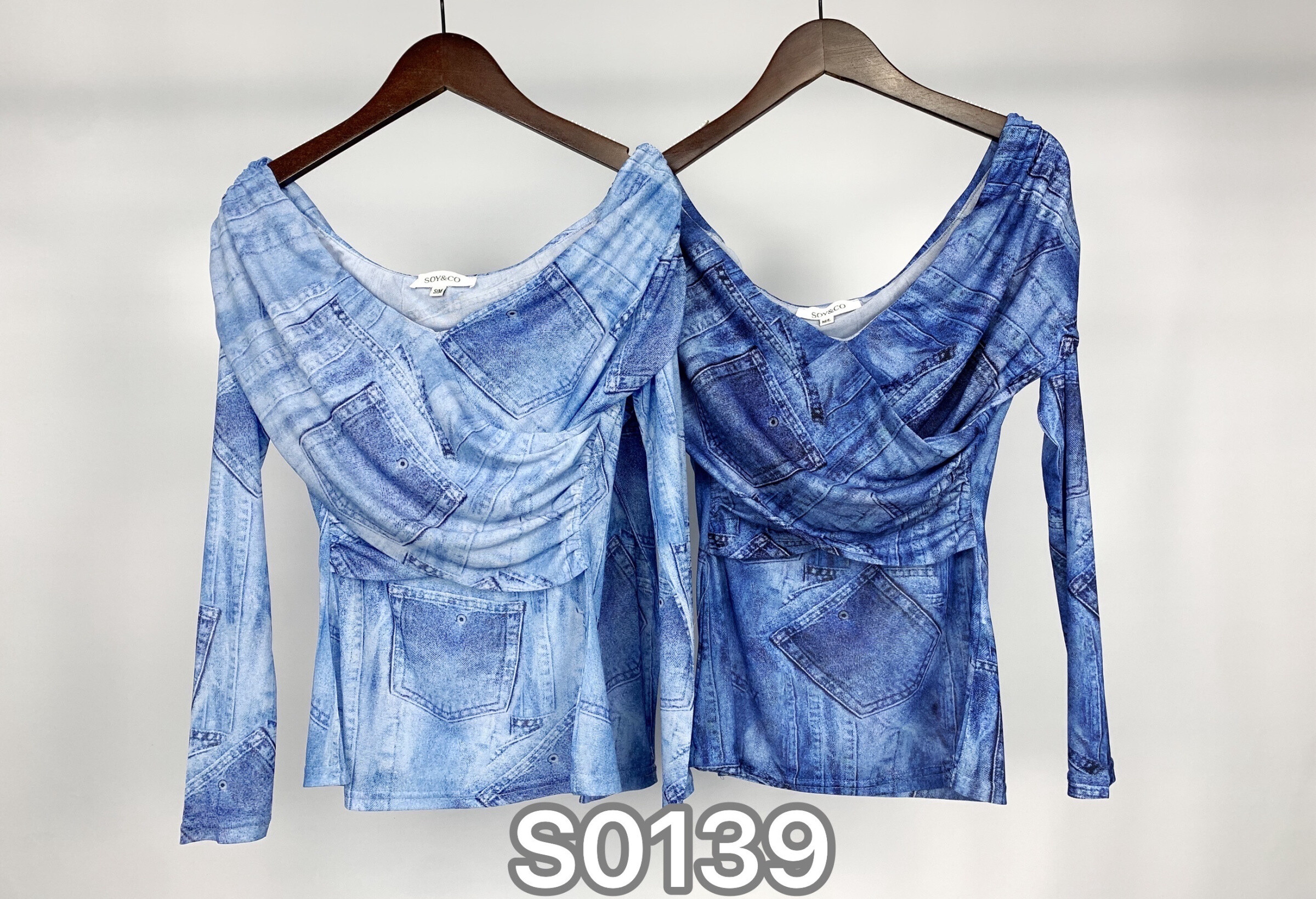 Wholesaler Soy & Co - Denim printed top shoulders