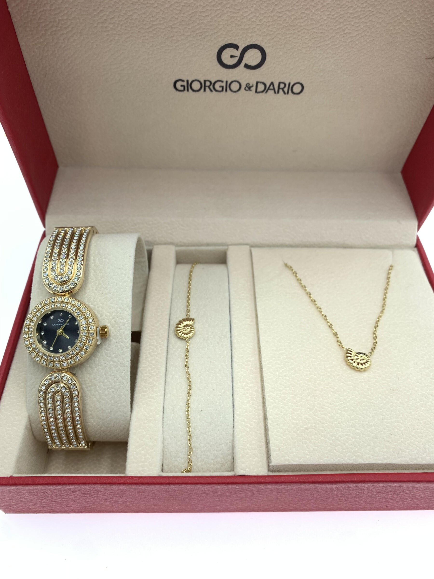 Wholesaler Giorgio & Dario - G&D women's trendy box with heart steel jewelry