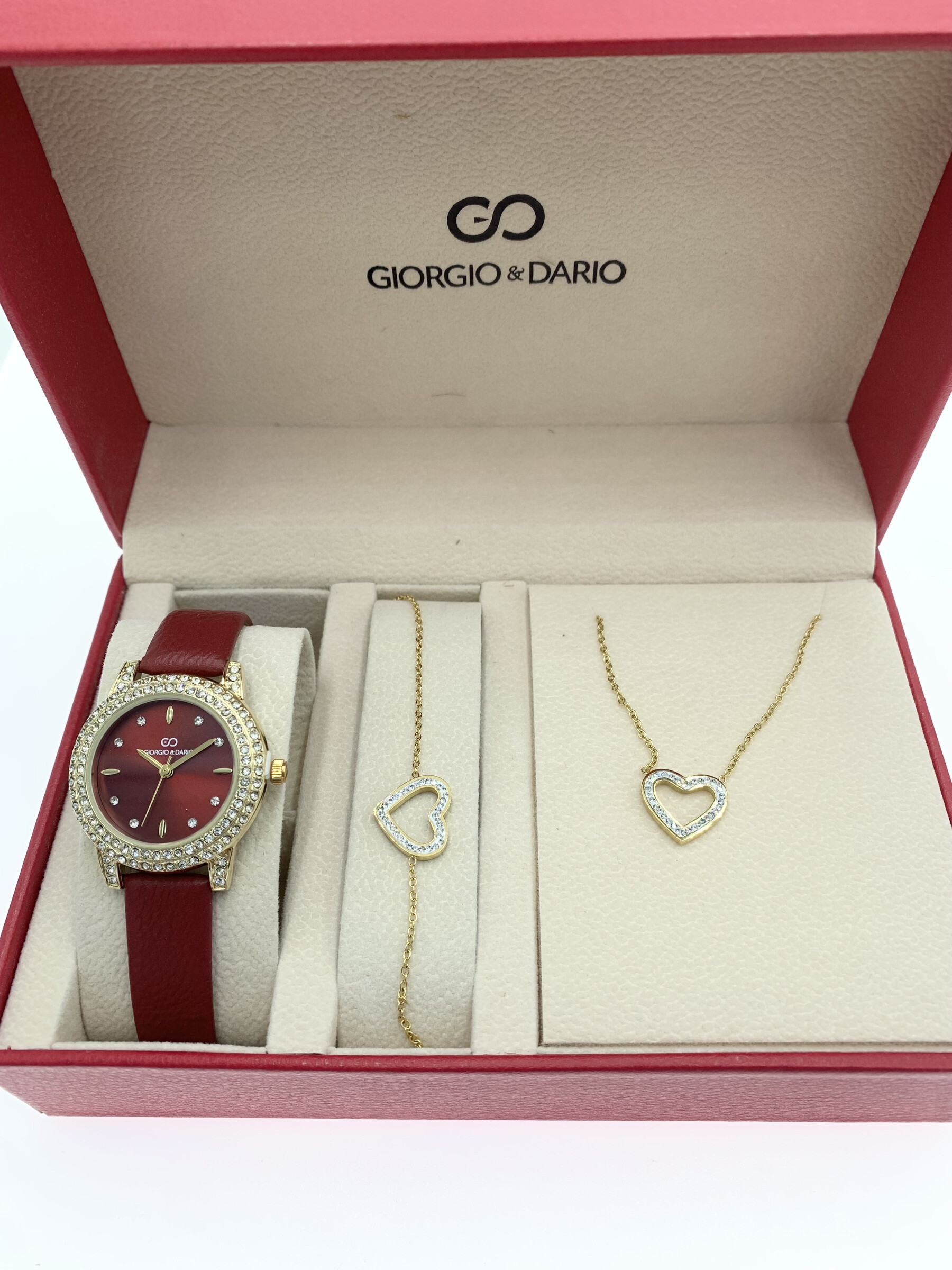 Wholesaler Giorgio & Dario - G&D women's trendy box with heart steel jewelry
