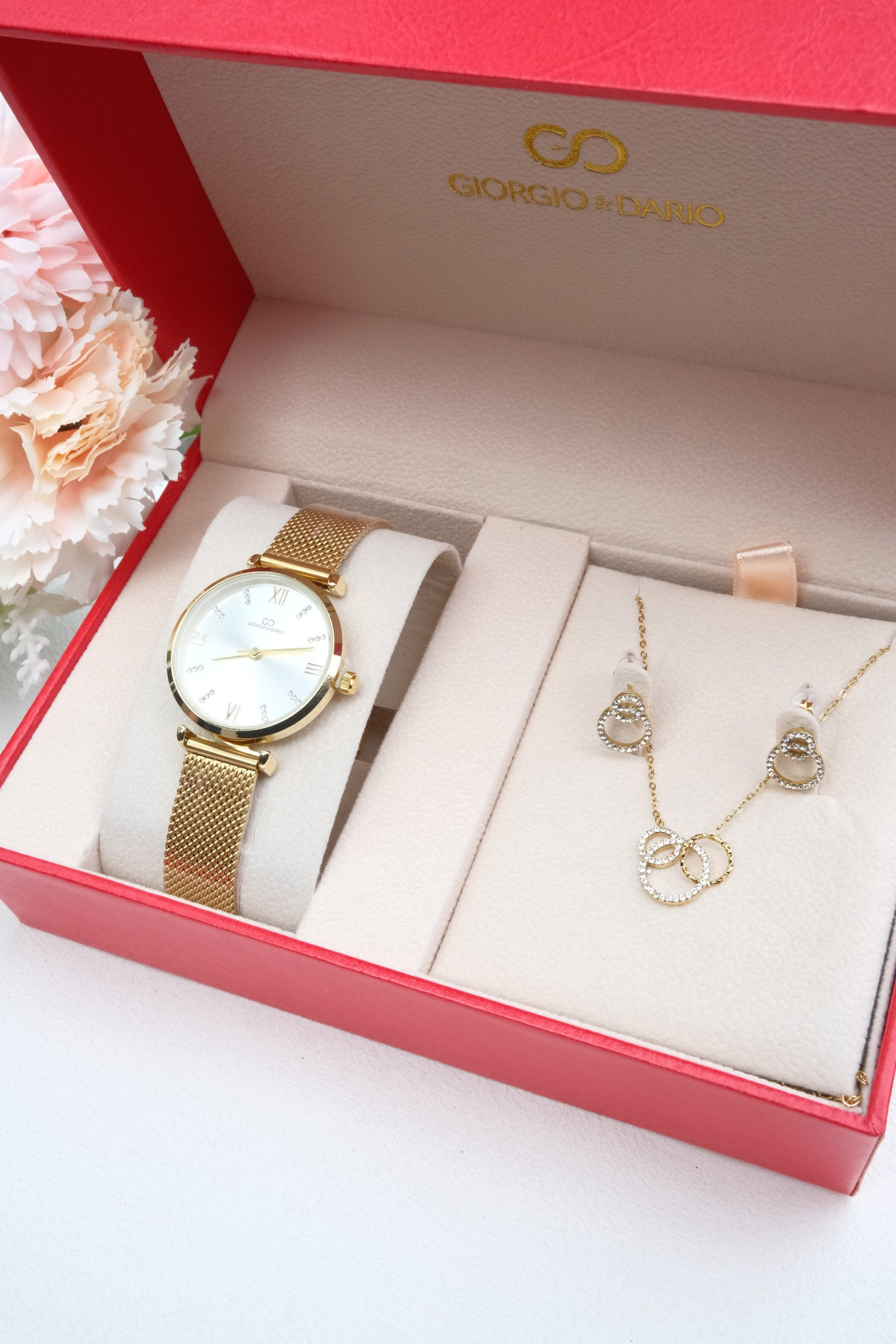 Grossiste Giorgio & Dario - Coffret avec une montre en bracelet acier Inoxydable et une Parure en acier Inoxydable.