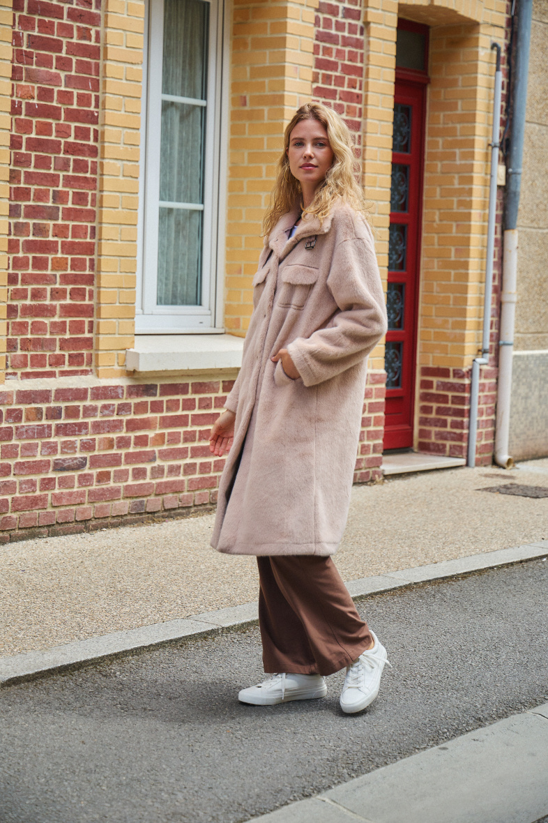 Grossiste Giovanni Paris - Manteau en fausse fourrure look chemise longue