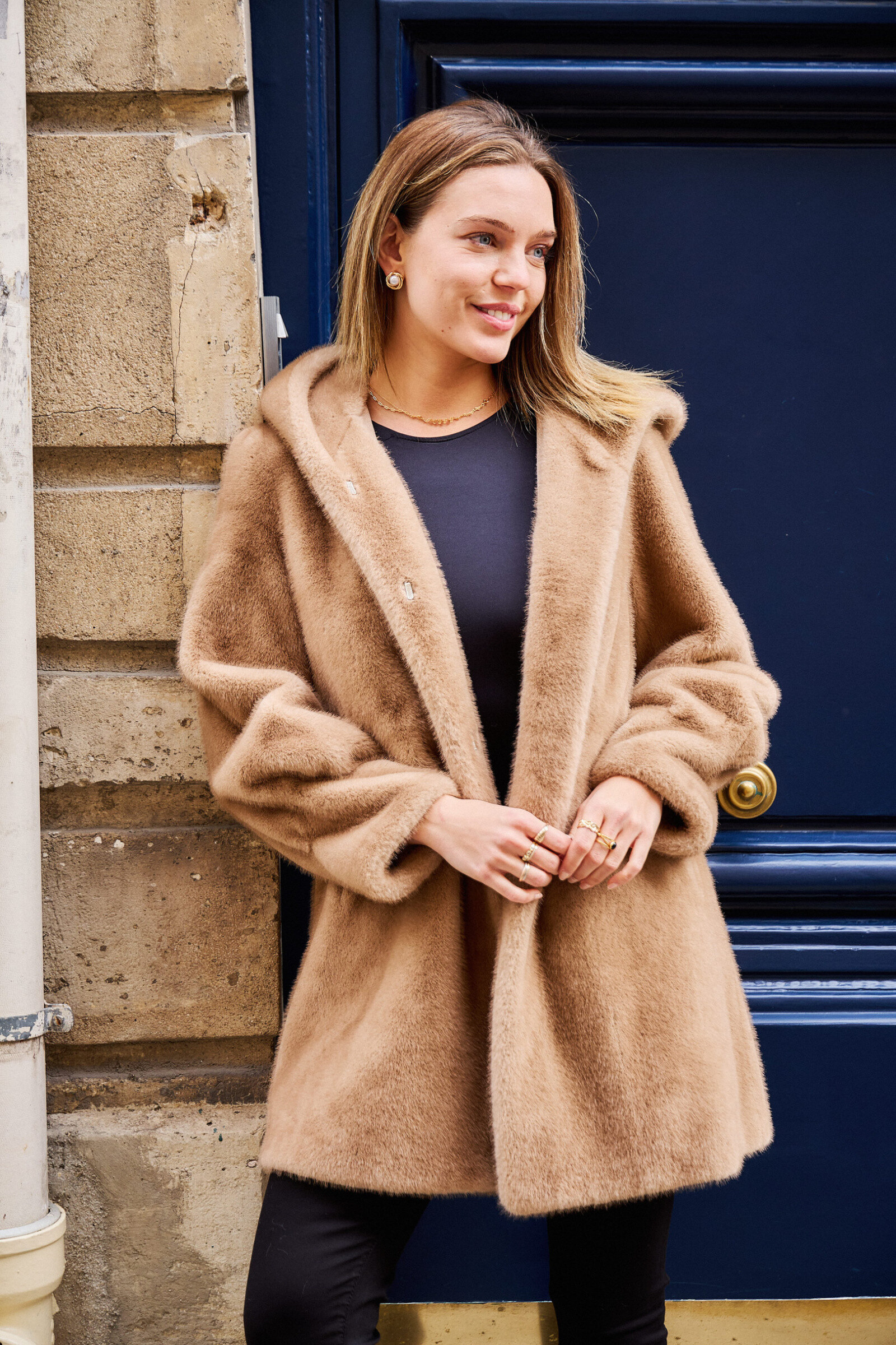Wholesaler Giovanni Paris - Mid-length hooded coat in faux fur