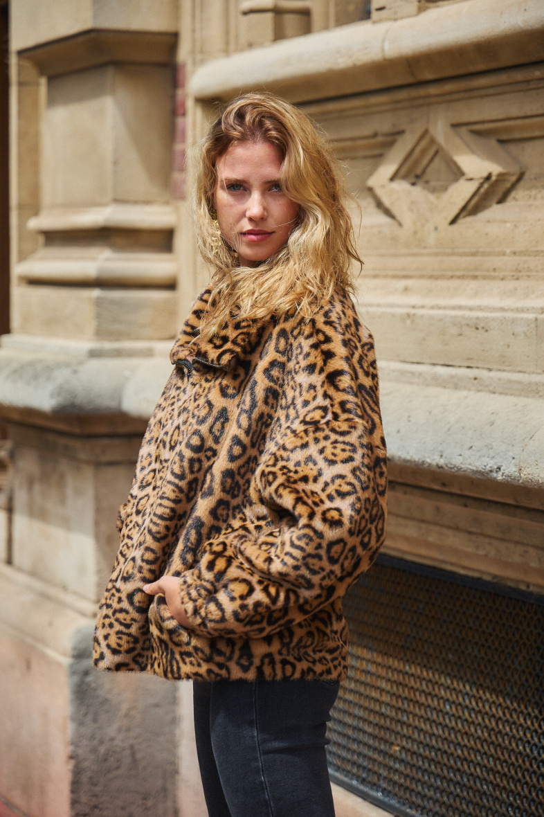Faux fur jacket with leopard print | Paris Fashion Shops