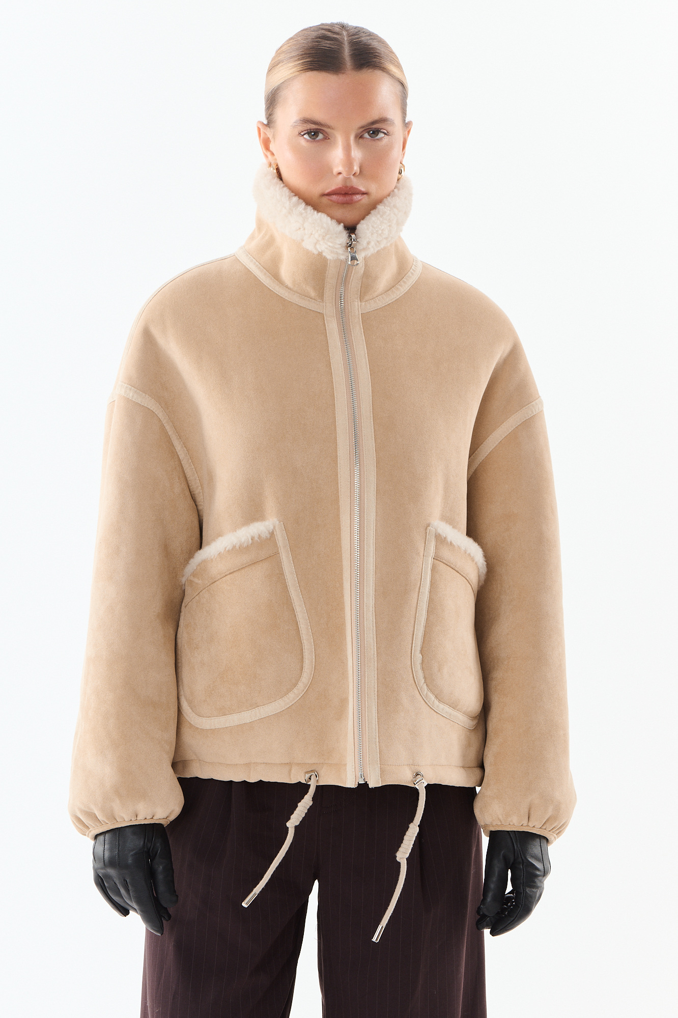 Großhändler Giovanni Paris - Wendbare Reißverschlussjacke aus Kunst-Shearling, gefüttert und mit Kunstwolle besetzt, gefütterte Paspeltaschen, Kordelzug am Saum