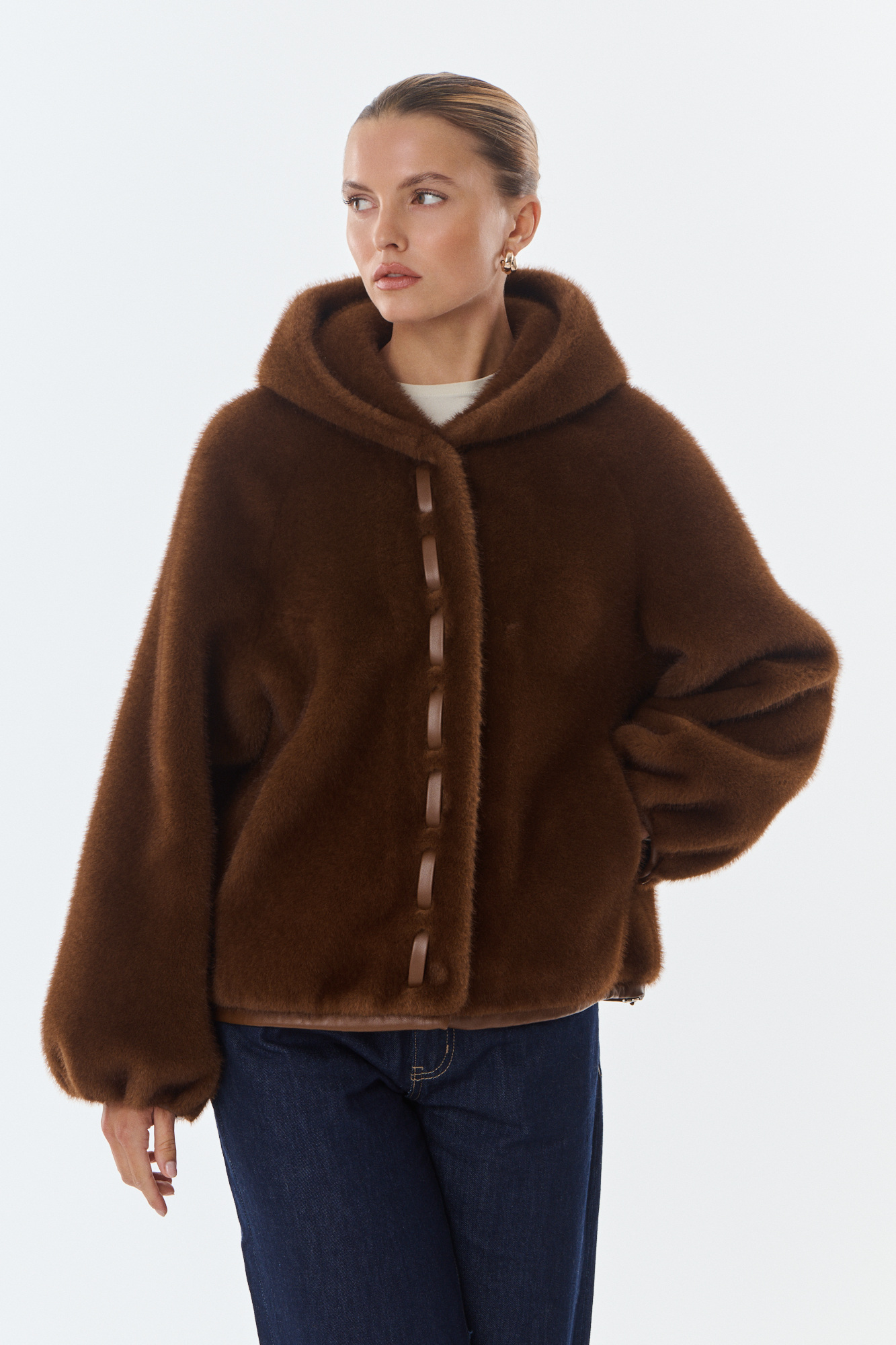 Großhändler Giovanni Paris - Kunstpelzjacke mit unsichtbaren Haken, leicht oversized Schnitt, Ballonärmel