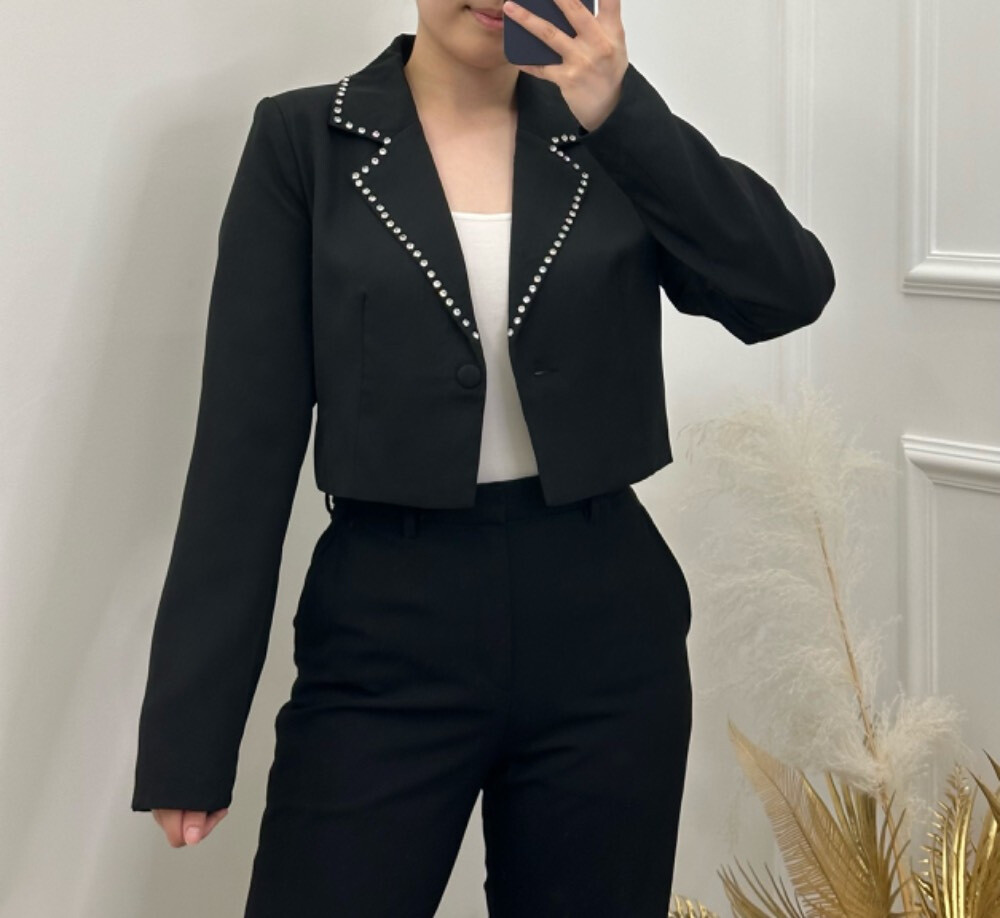 Wholesaler Giracoo - Short jacket with rhinestones on the collar