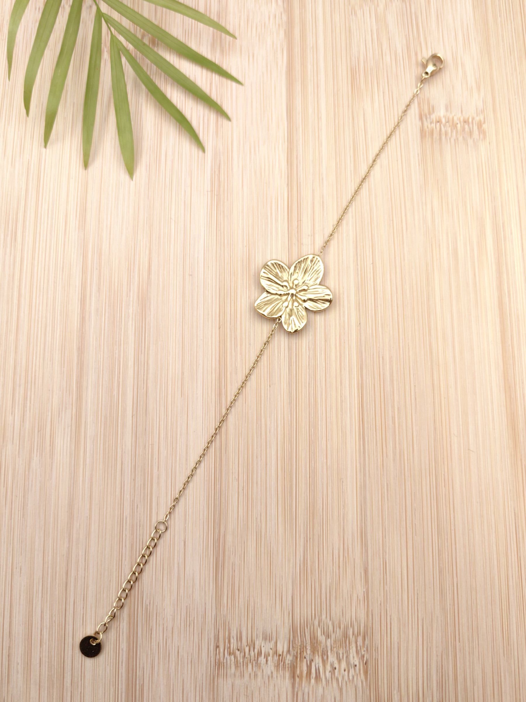Grossiste Glam Chic - Bracelet fleur en acier inoxydable