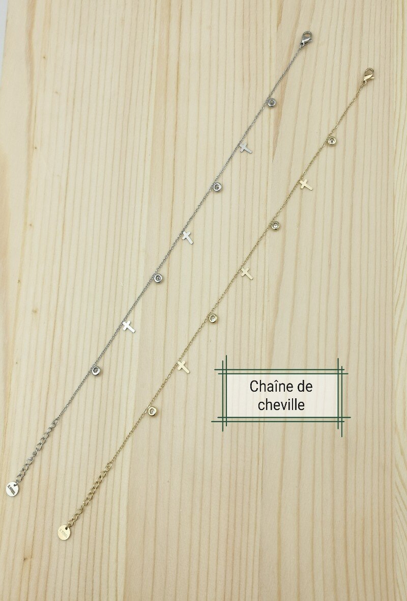 Grossiste Glam Chic - Chaîne de cheville Croix en acier inoxydable