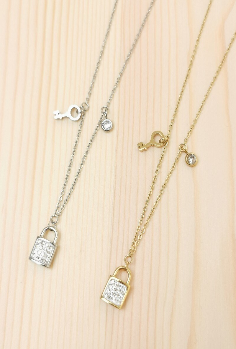 Grossiste Glam Chic - Collier cadenas avec strass en acier inoxydable