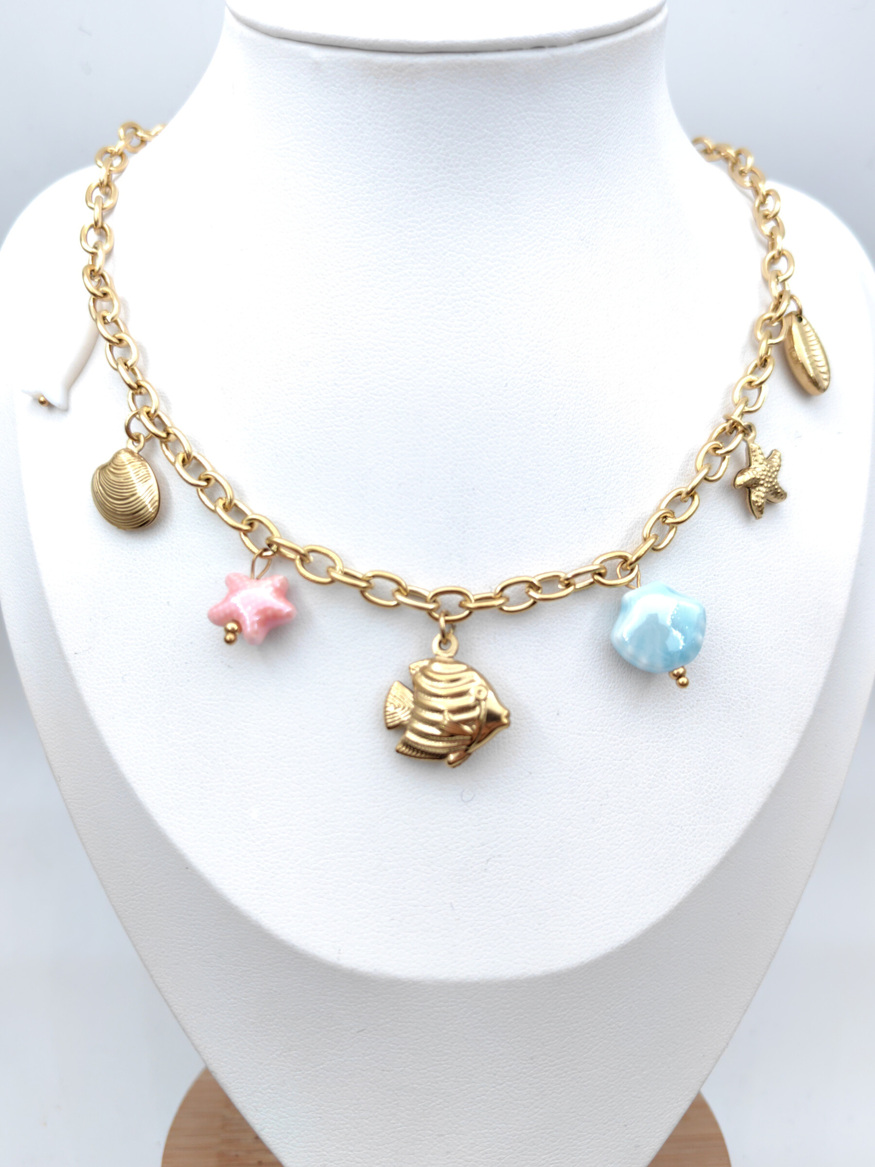 Grossiste Glam Chic - Collier breloques en acier inoxydable