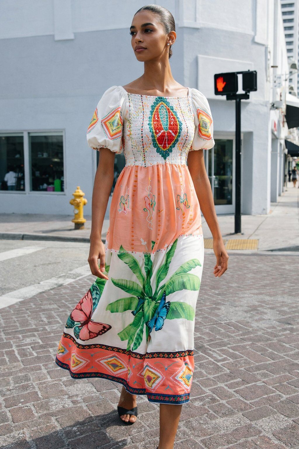 Grossista Elle Street - 🌺 ABITO LUNGO FLUIDO CON STAMPA TROPICALE – ARRICCIATO – EDIZIONE ESTIVA