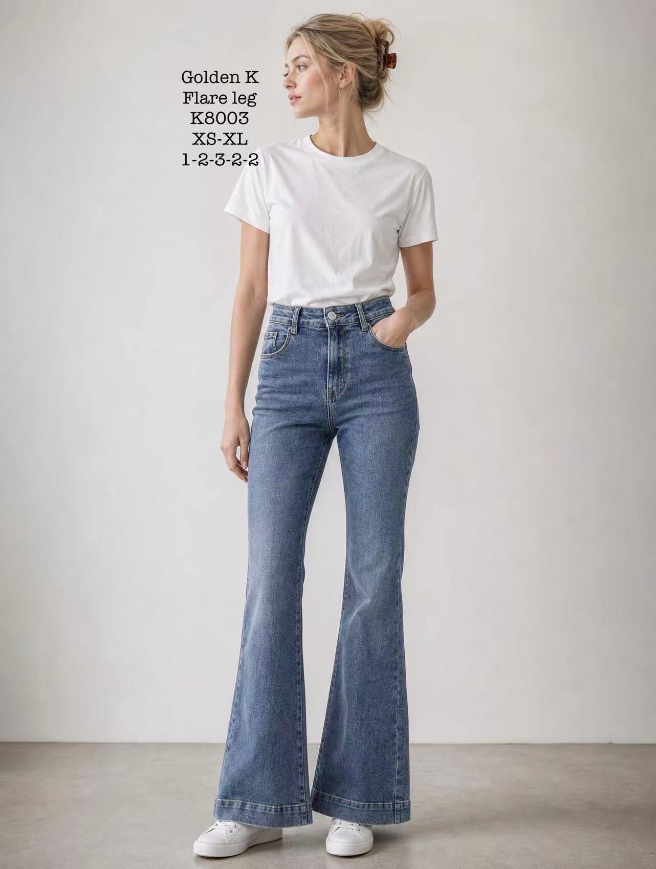Grossiste GOLDEN K - Pantalon jeans, coupe classique avec bas évasé