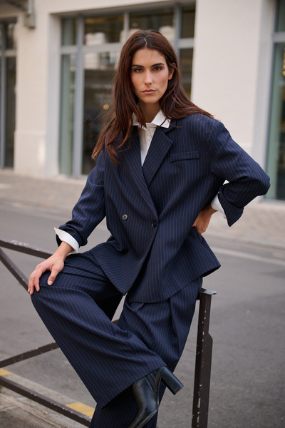 Großhändler Golden Live - Gestreifter Oversize-Blazer Großhändler Golden Live - Gestreifter Oversize-Blazer