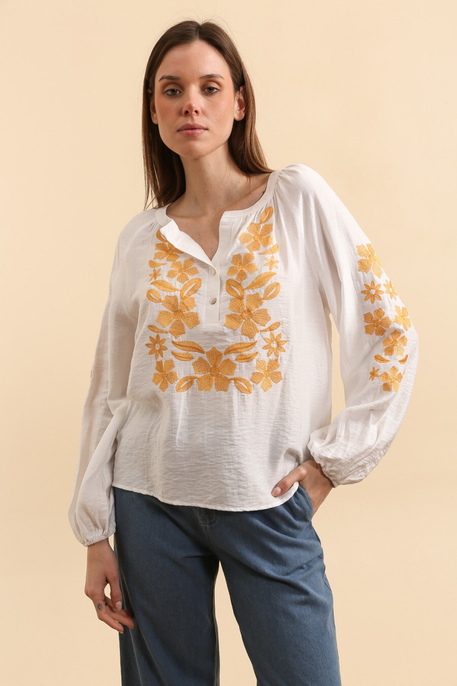 Wholesaler Golden Live - Long -sleeved embroidered blouse