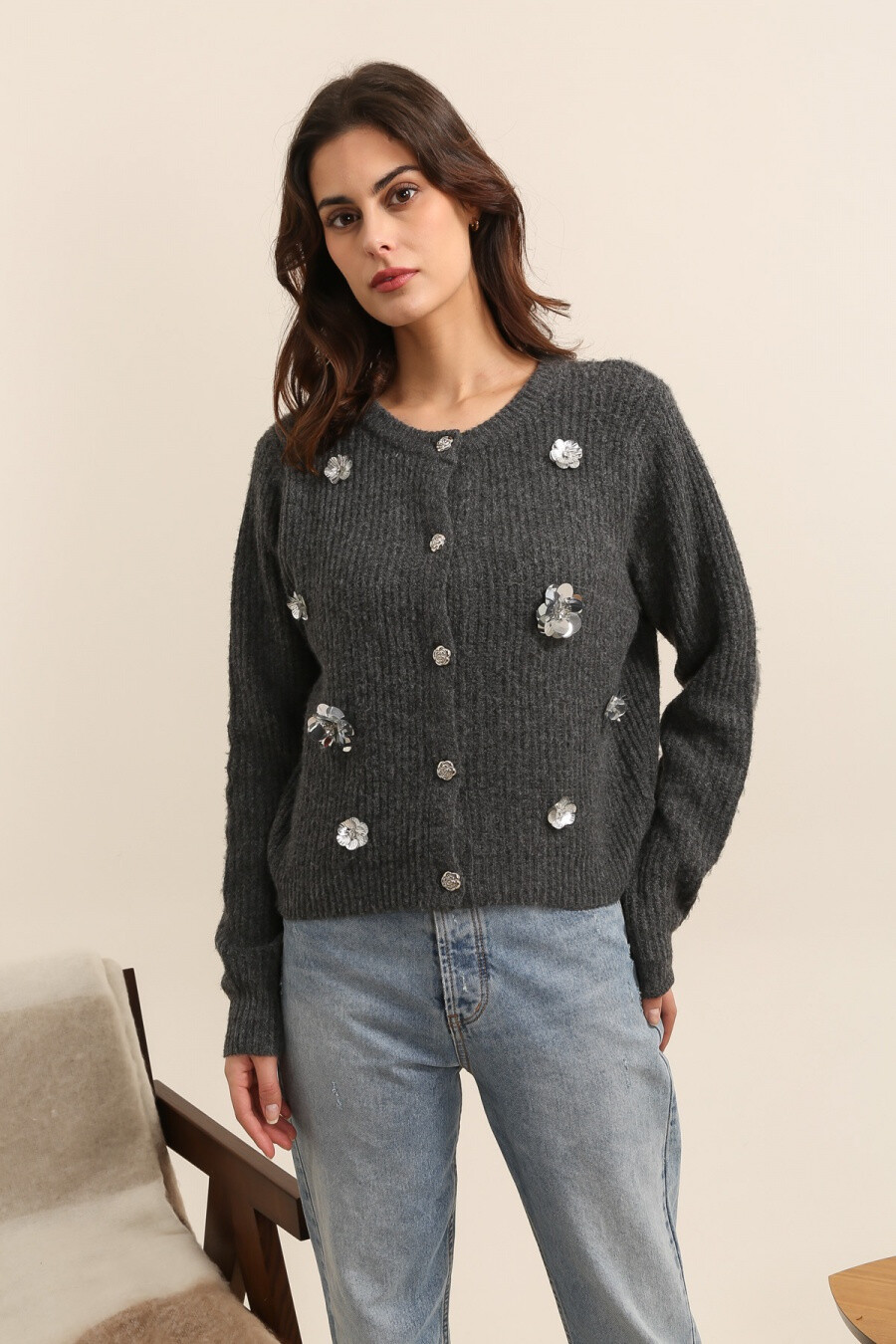 Wholesaler Golden Live - Soft knit cardigan with pearl flowers