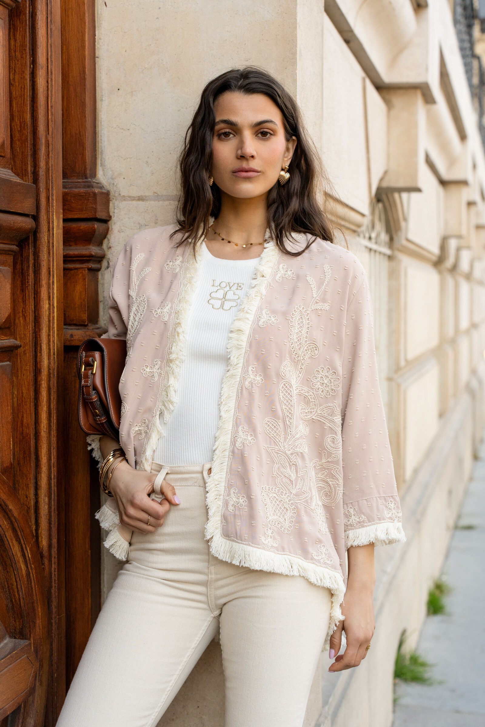 Grossista Golden Live - Gilet ricamato con perle e frange