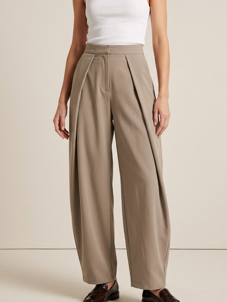 Mayorista Golden Live - Pantalones palazzo de cintura alta con pliegues.