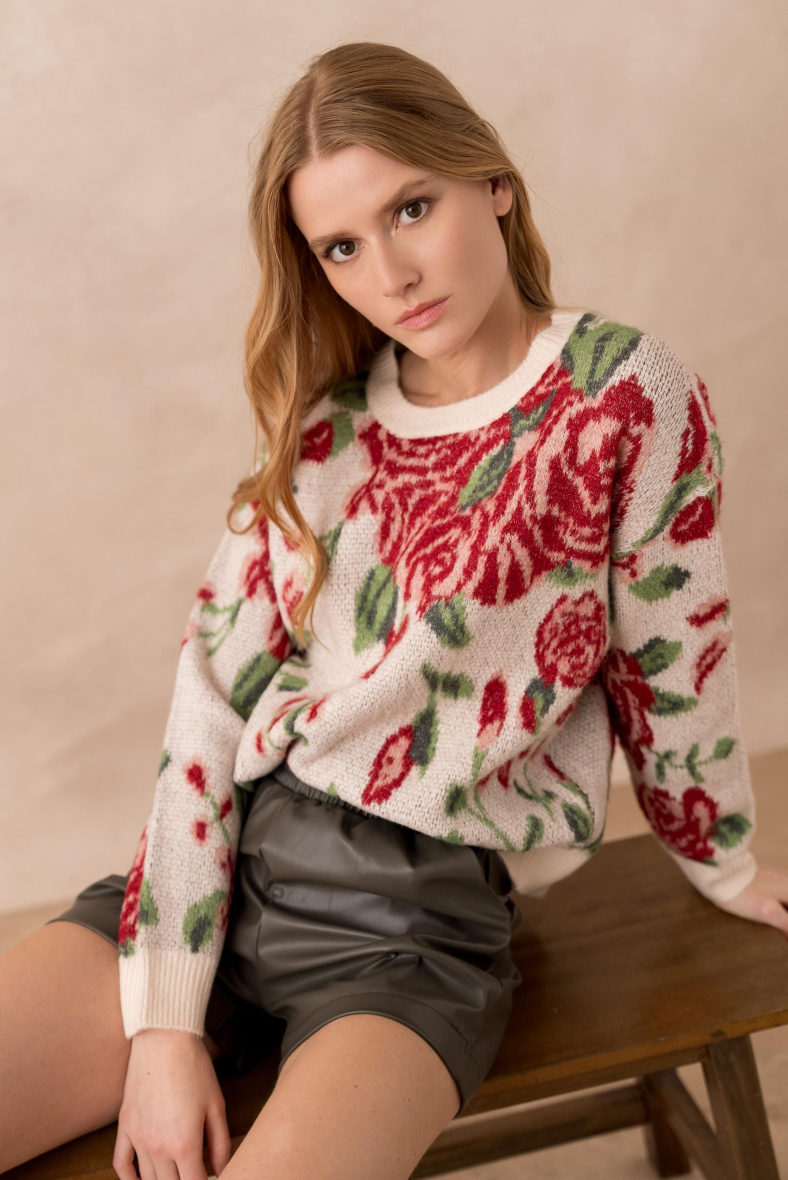 Grossiste Golden Live - Pull col rond à fleurs colorées