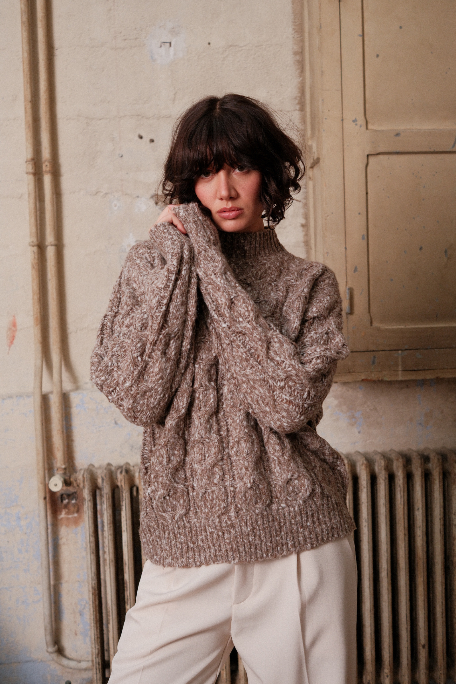 Grossiste Golden Live - Pull col rond torsadé