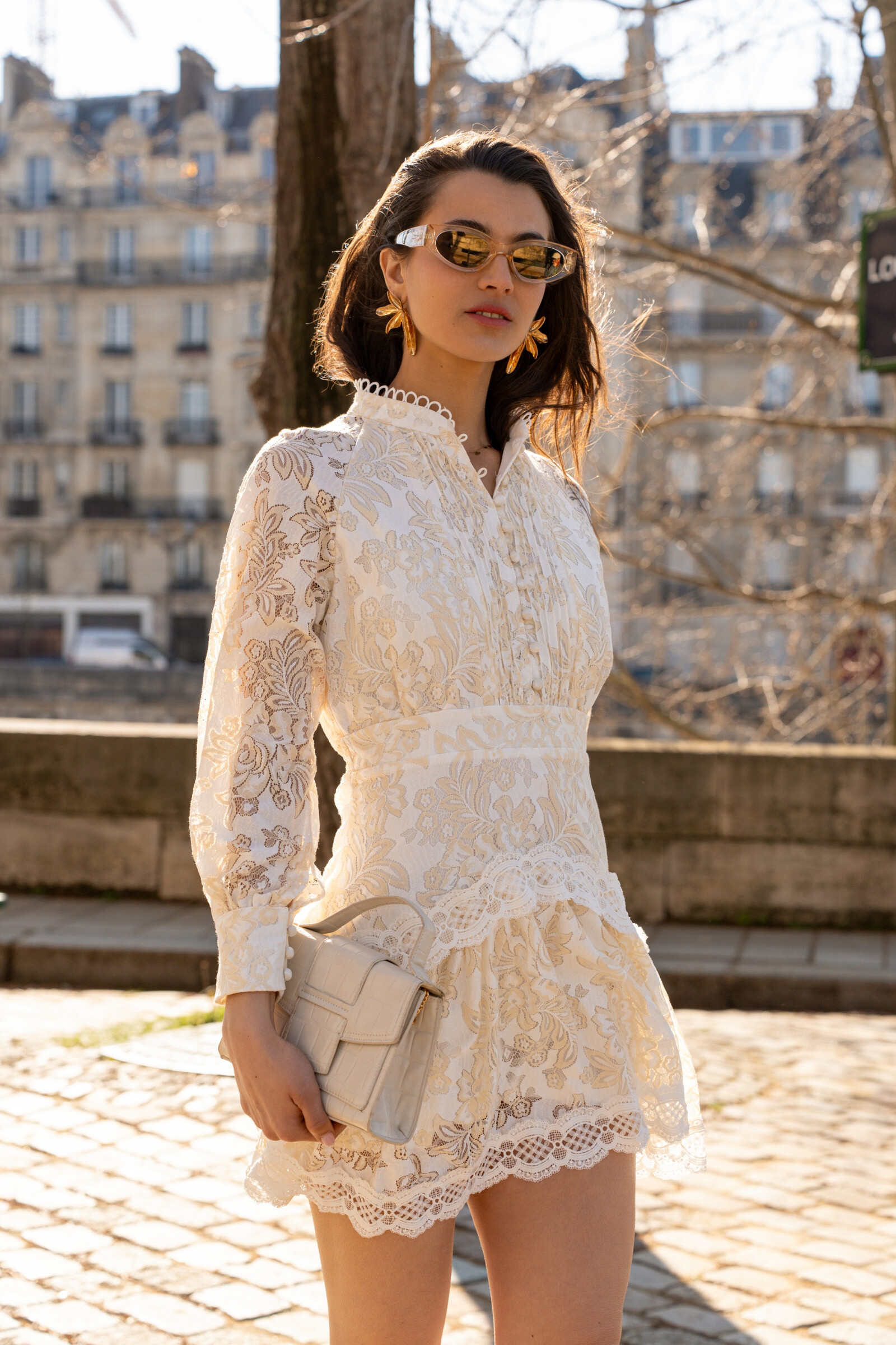 Grossiste Golden Live - Robe en dentelle bi colore