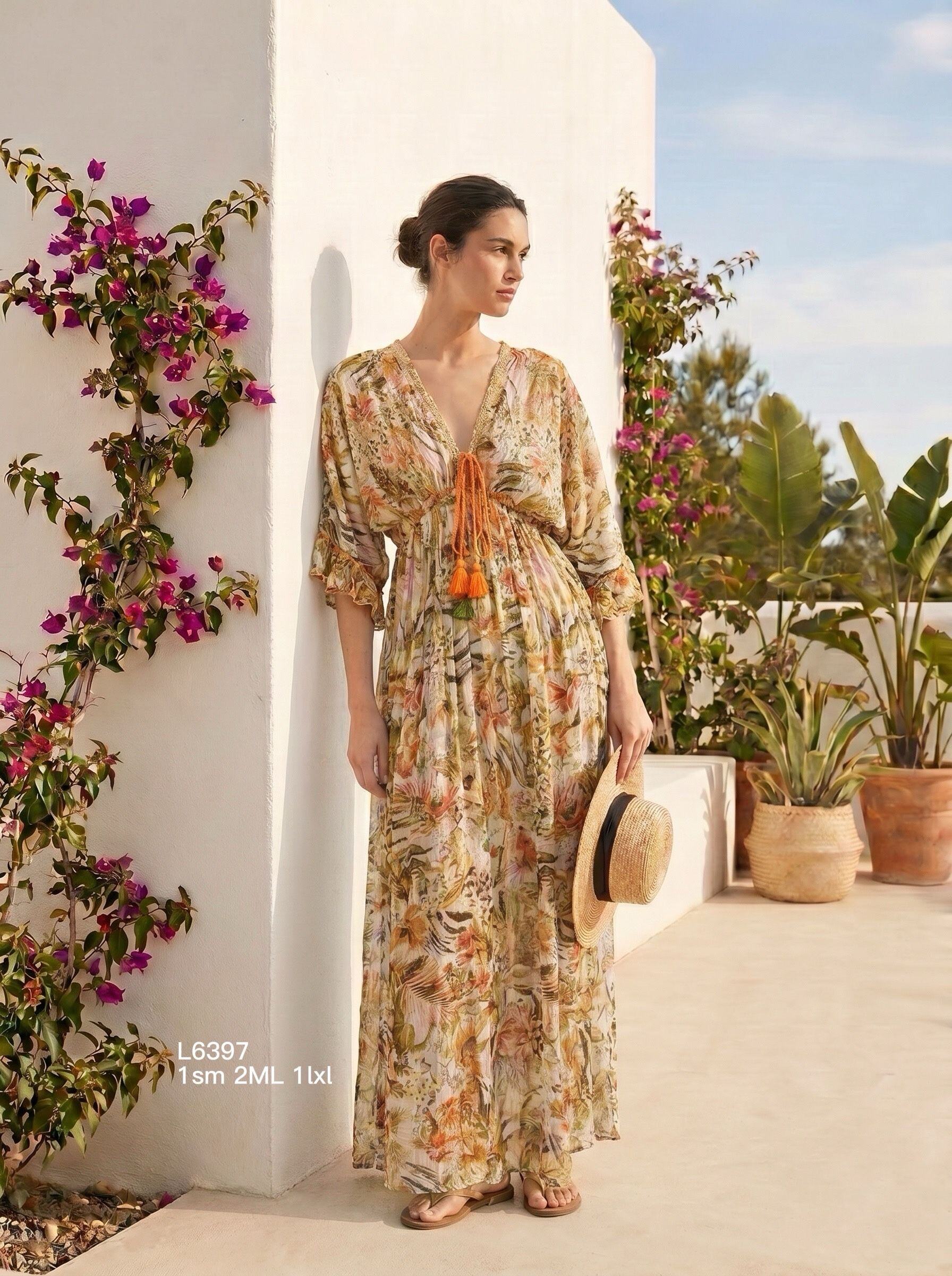Mayorista Goldendays - Vestido largo estampado con cuello en V y lazo con borlas