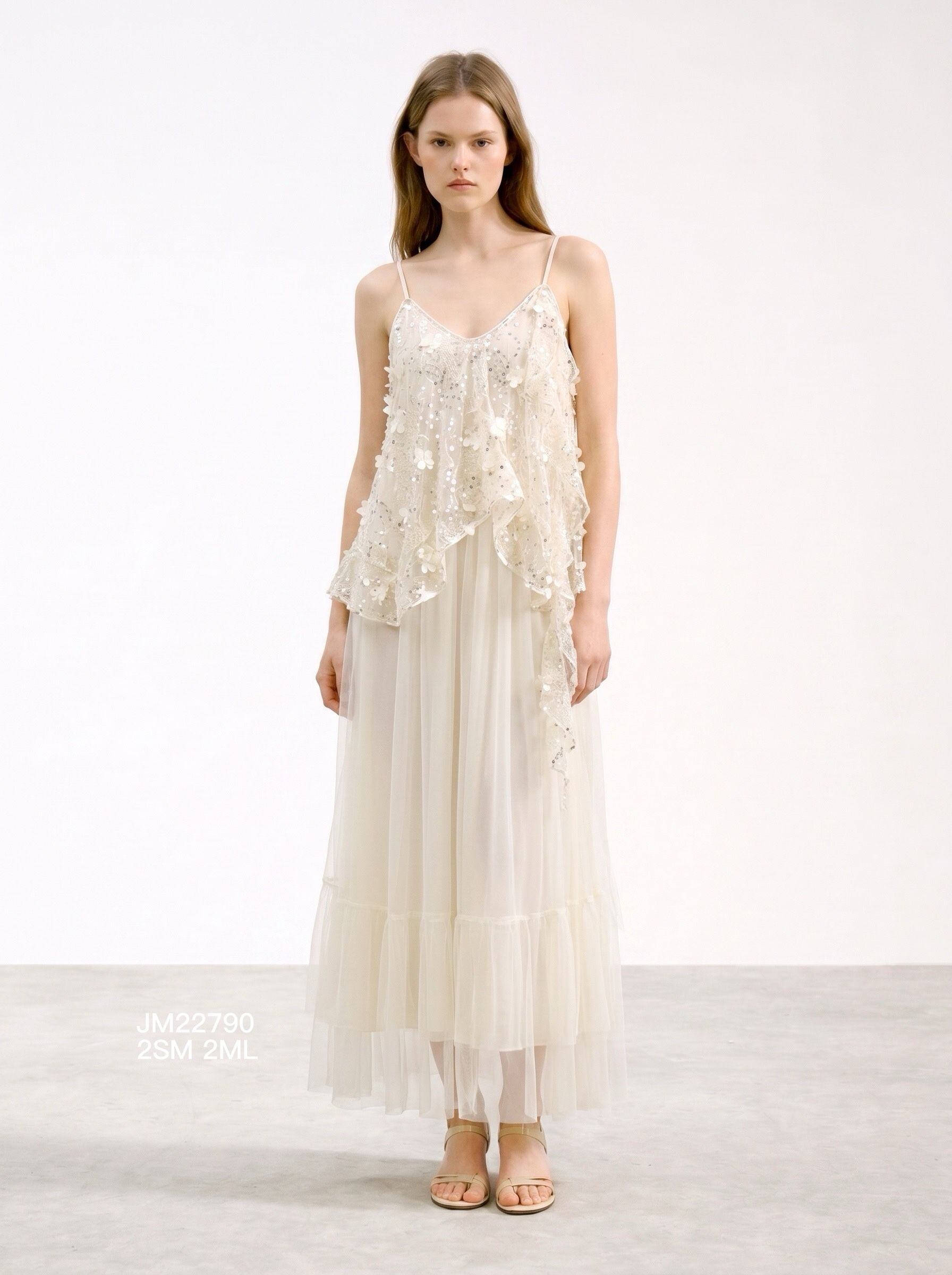 Wholesaler Goldendays - Long tulle dress with straps, featuring embroidery and sequins