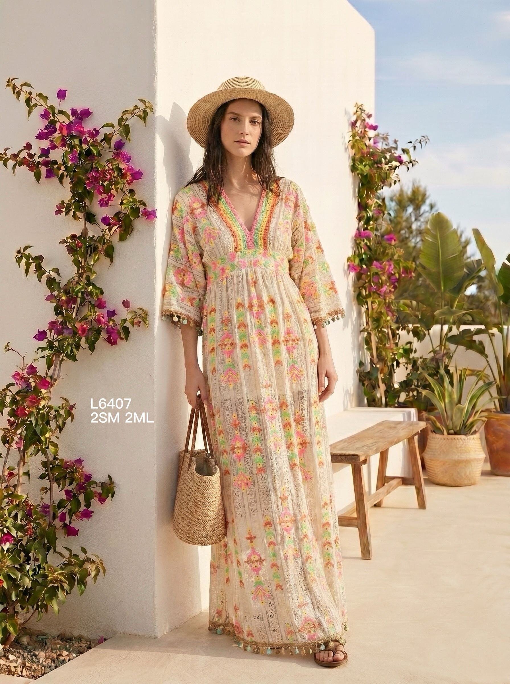 Mayorista Goldendays - Vestido largo estampado con mangas 3/4 y cuello en V