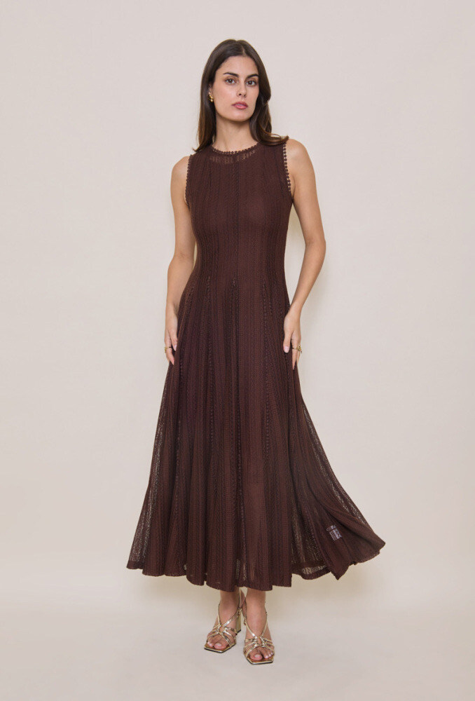 Grossiste Goldendays - Robe longue sans manches en dentelle ajourée à effet vertical