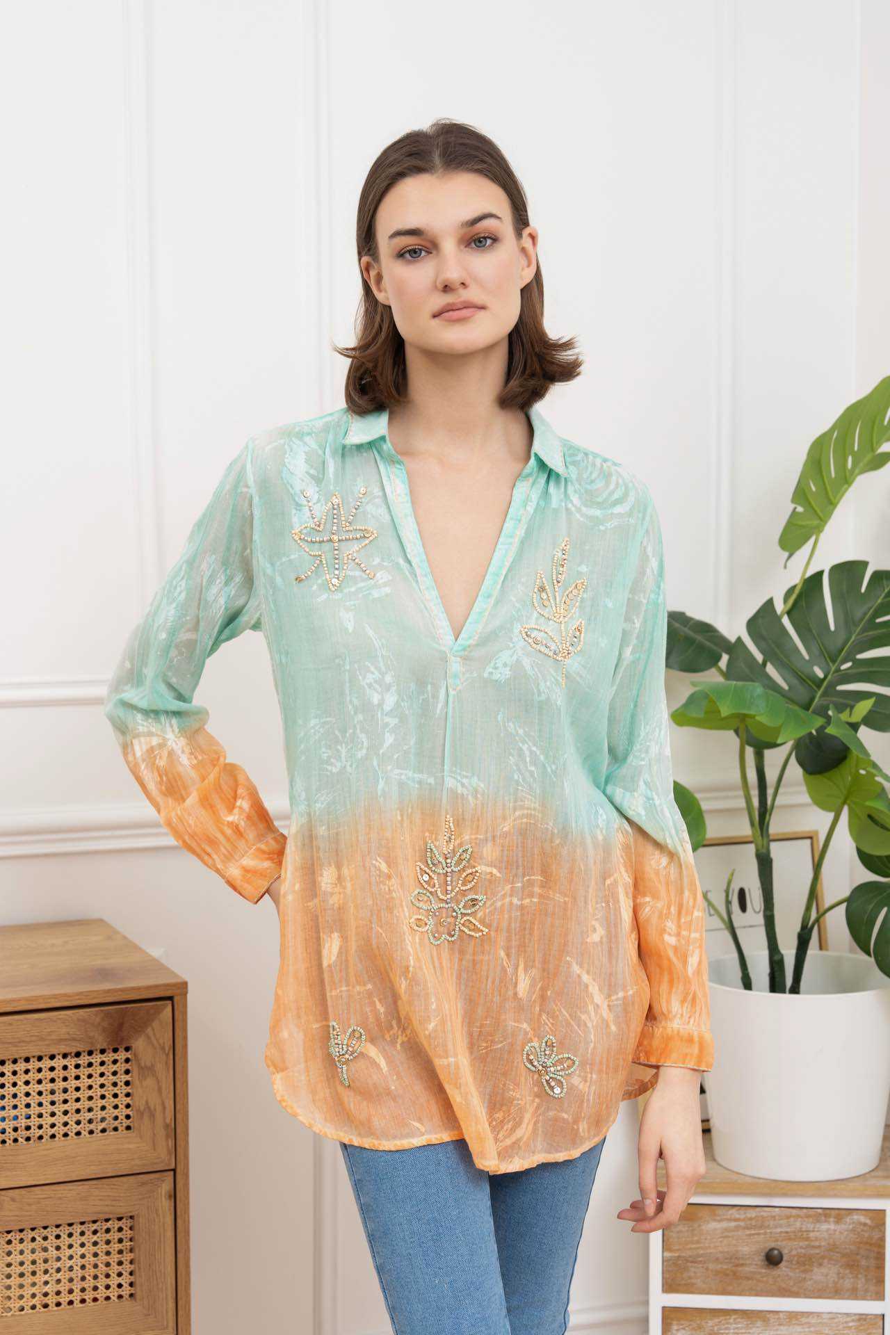 Mayorista Goldendays - Camisa fluida de manga larga con bordados y cuello abierto